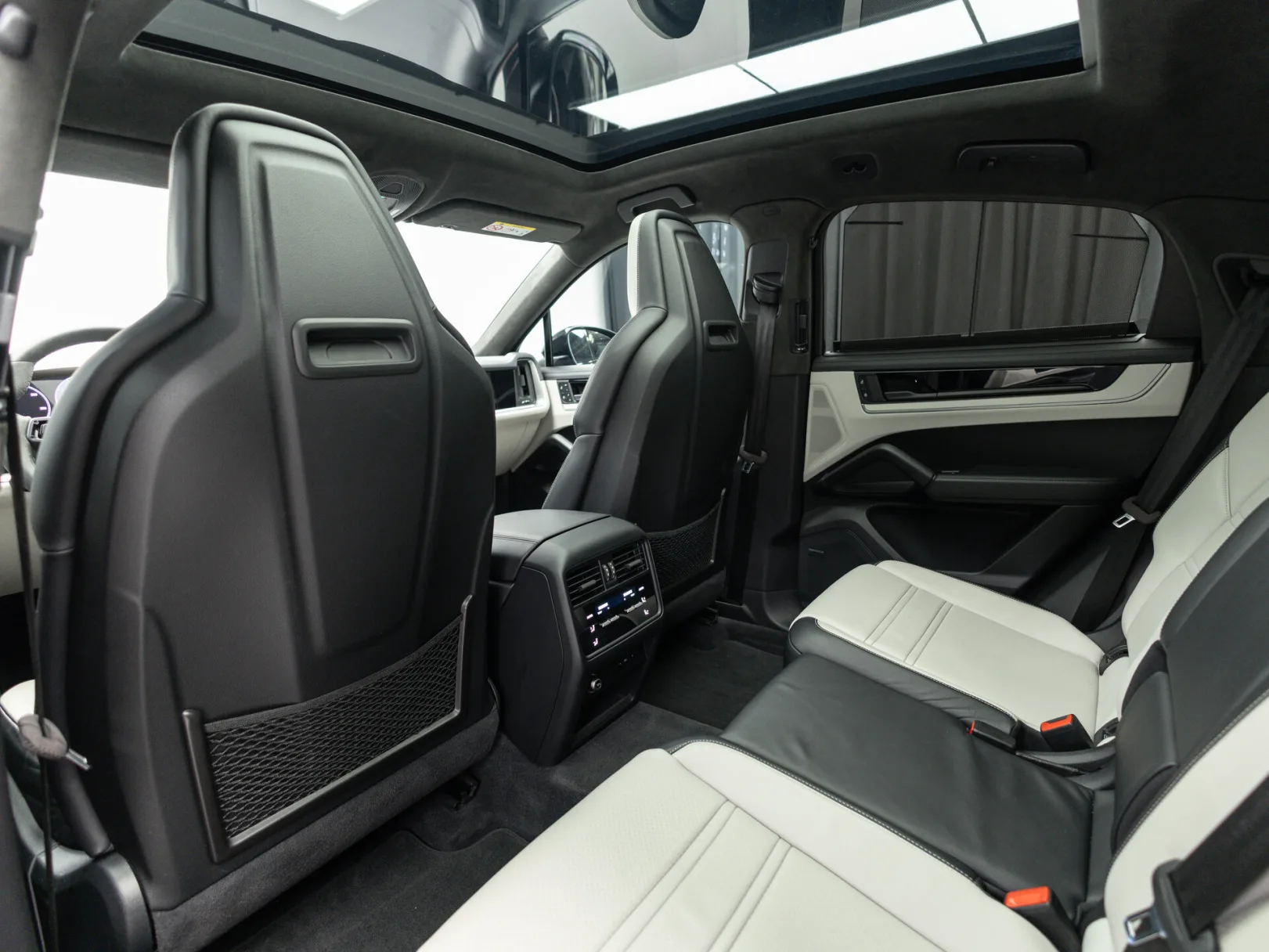 Porsche Cayenne S Coupé III Рестайлинг, 2023 — экстерьер, фото 29
