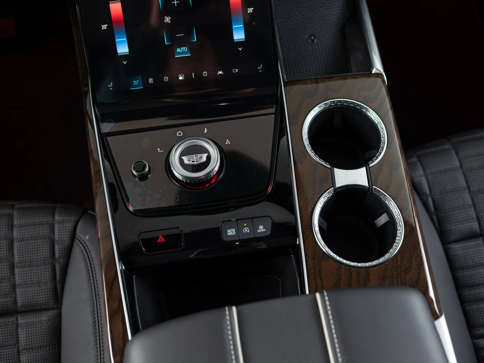 Cadillac Escalade Sport Platinum V Рестайлинг, 2025 — экстерьер, фото 25