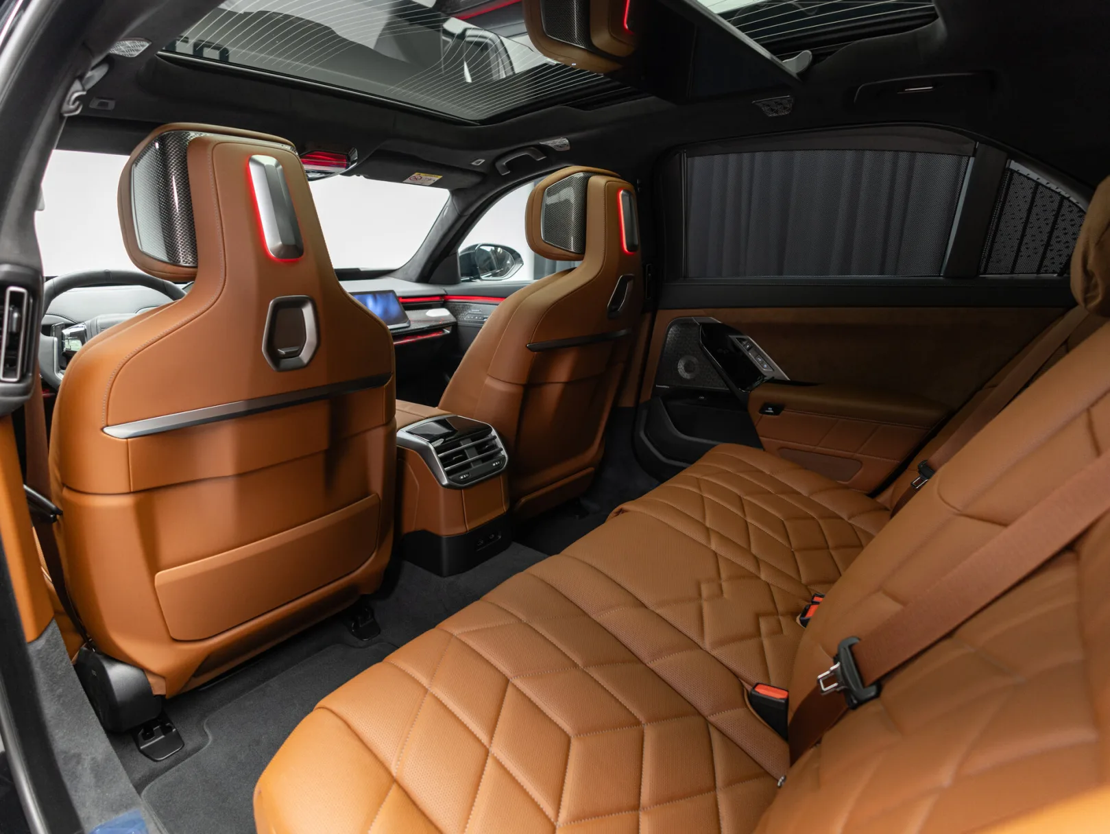 BMW 7 серии 740 xDrive VII (G70) Рестайлинг, 2026 — экстерьер, фото 25