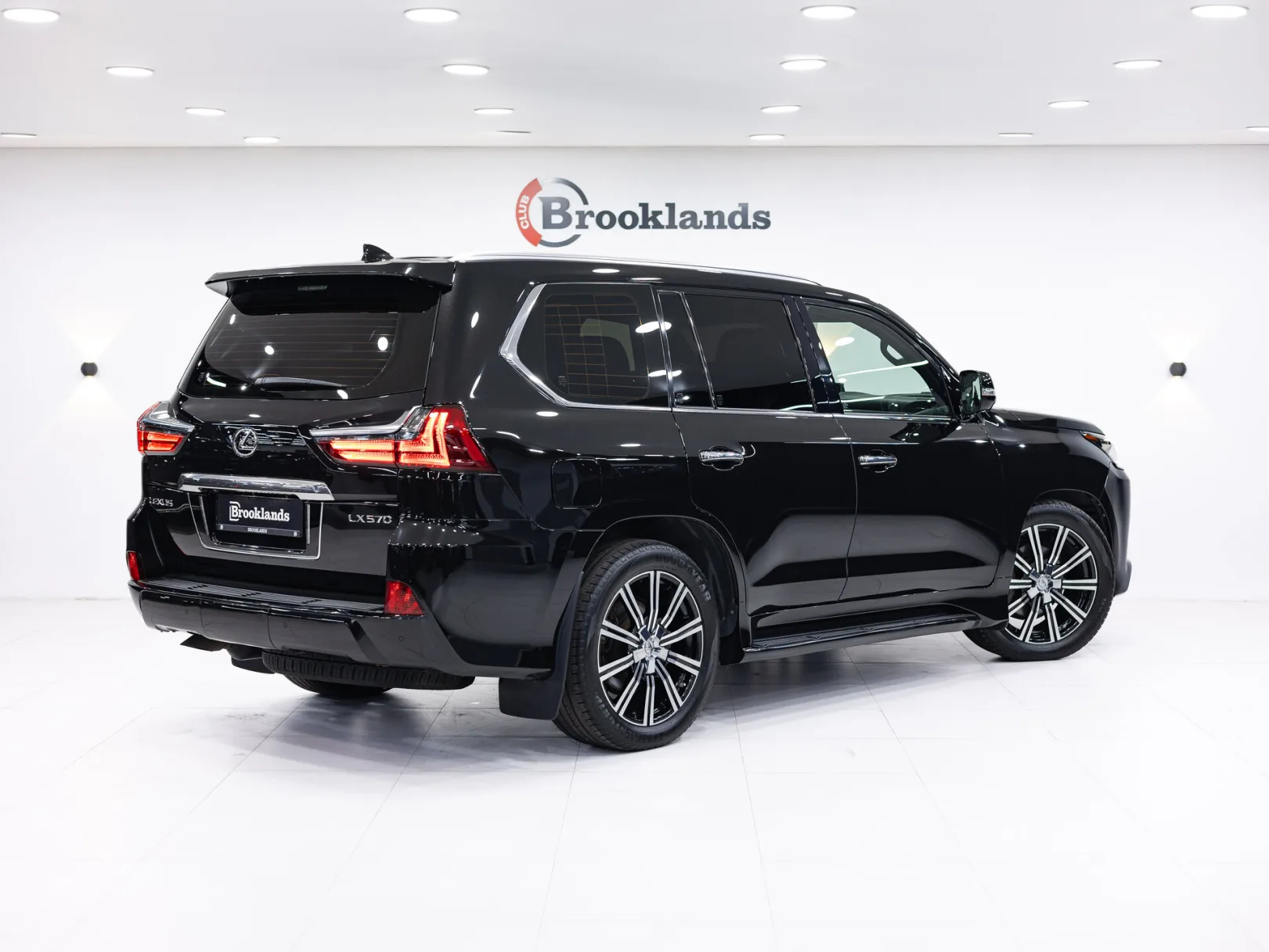 Lexus LX Luxury 21+ III Рестайлинг 2, 2020 — экстерьер, фото 4