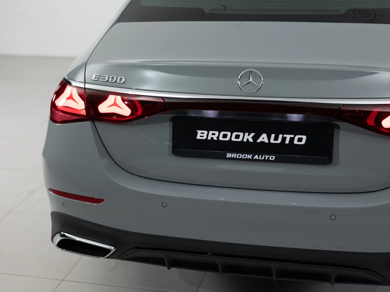 Mercedes-Benz E-Класс E 300 4MATIC AMG Line VI (W214, S214), 2026 — экстерьер, фото 35