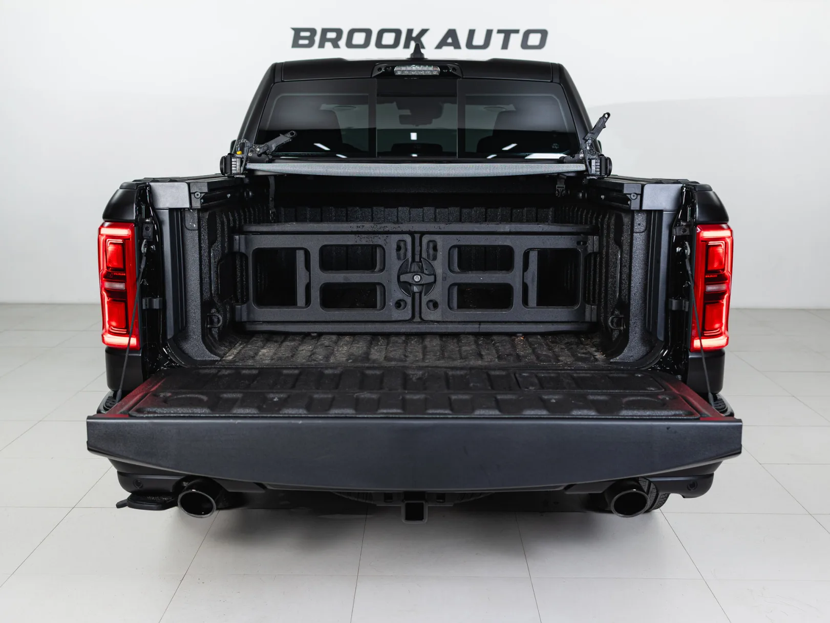 Ram 1500 Limited V Рестайлинг, 2024 — экстерьер, фото 36