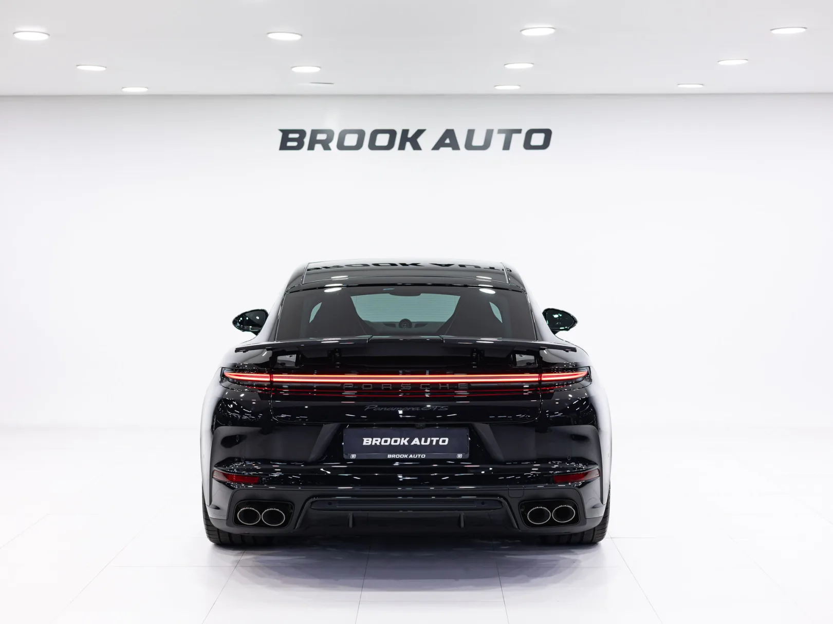 Porsche Panamera GTS III, 2025 — экстерьер, фото 5