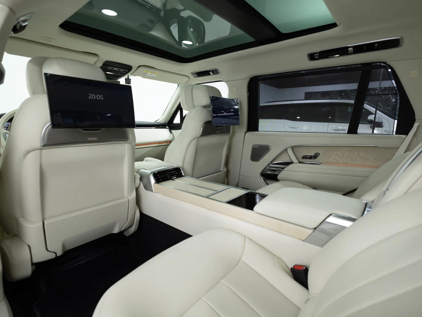 Land Rover Range Rover SV V, 2024 — экстерьер, фото 28