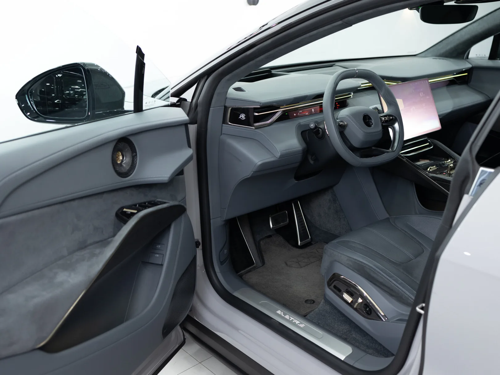 Lotus Eletre R+ I, 2023 — экстерьер, фото 7