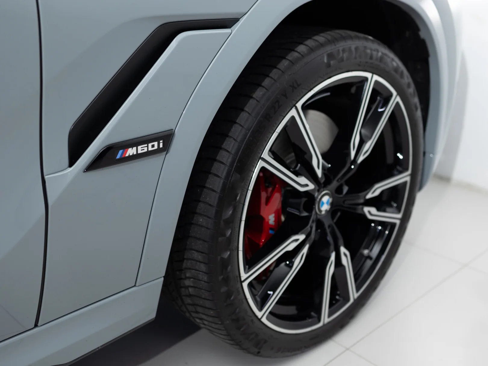 BMW X6 M60i III (G06) Рестайлинг, 2023 — экстерьер, фото 37