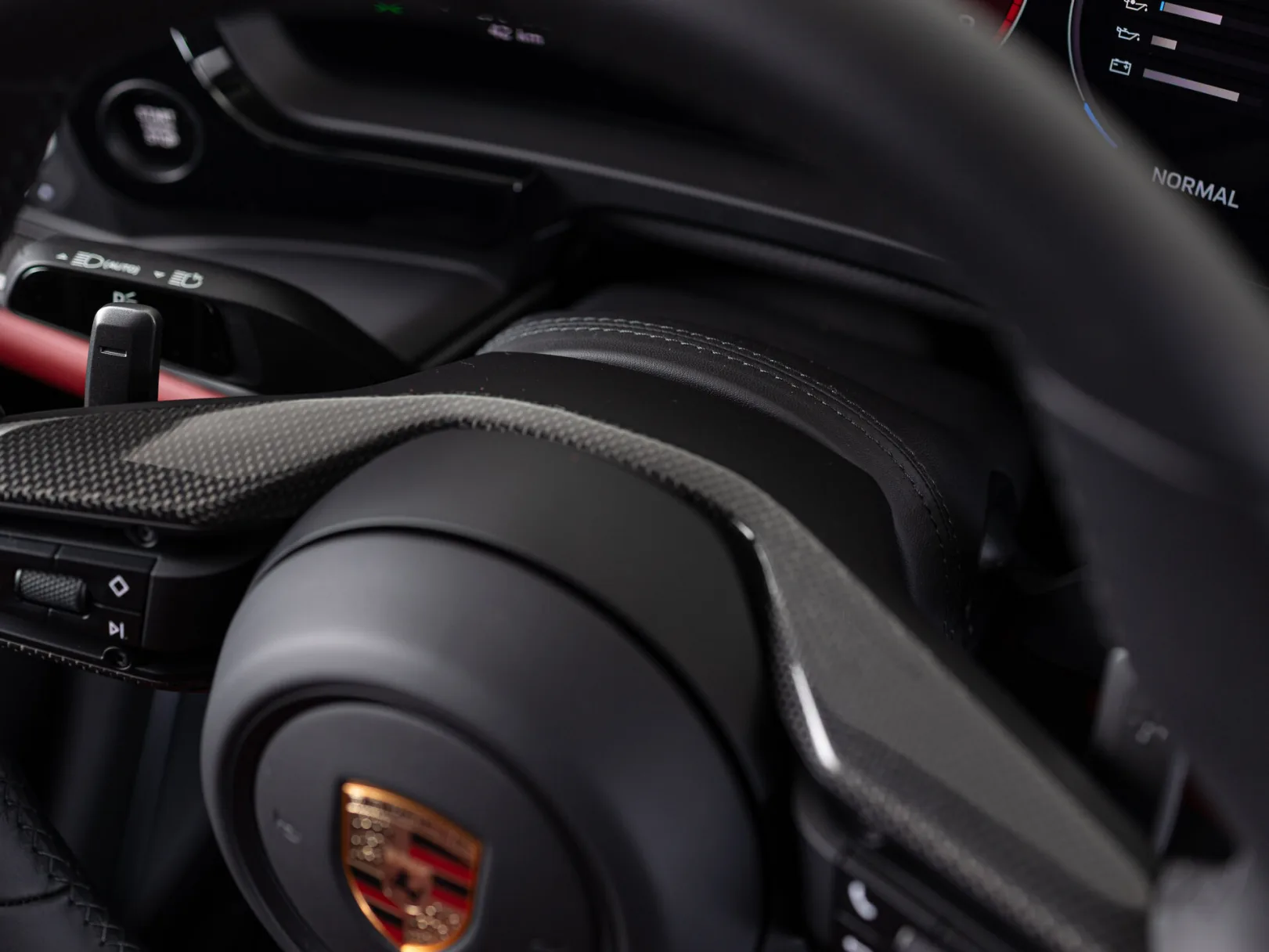 Porsche Cayenne GTS III Рестайлинг, 2024 — экстерьер, фото 17
