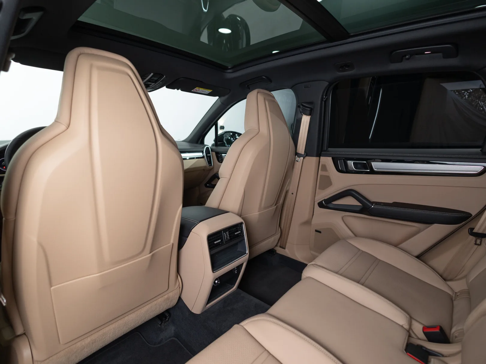 Porsche Cayenne Platinum Edition III, 2023 — экстерьер, фото 23