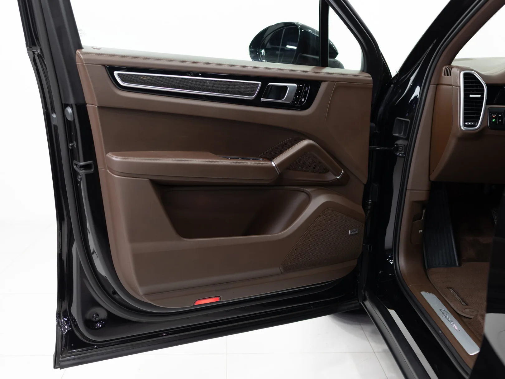 Porsche Cayenne Базовая III, 2019 — экстерьер, фото 8