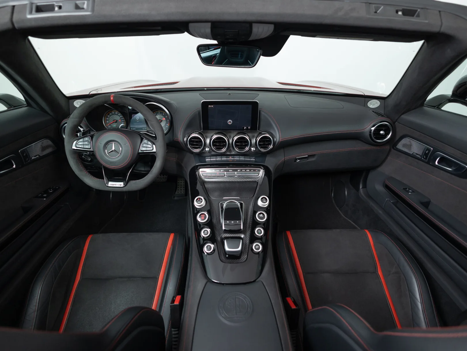 Mercedes-Benz AMG GT I Рестайлинг, 2017 — экстерьер, фото 33