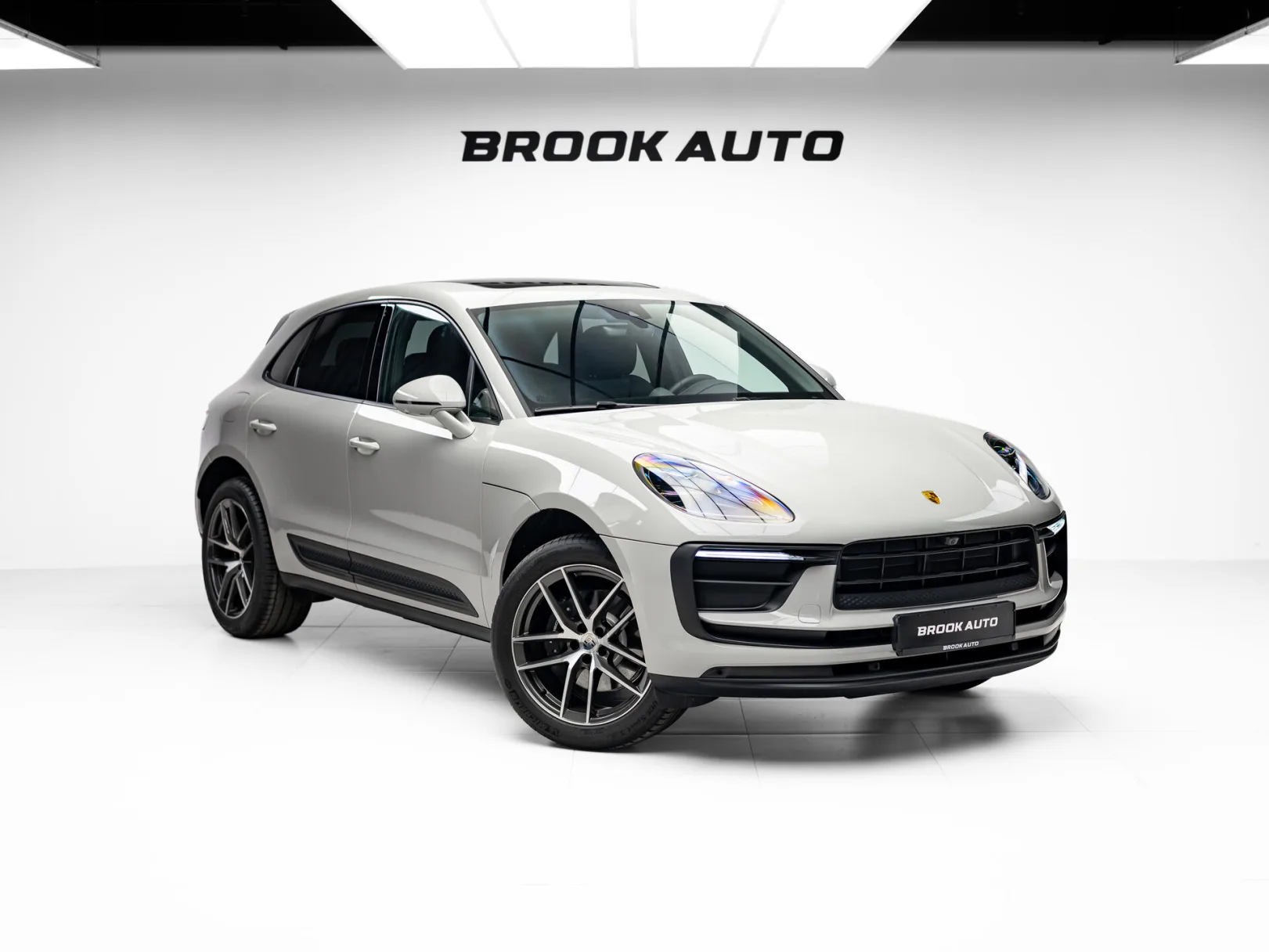 Porsche Macan Базовая I Рестайлинг 2, 2025 — экстерьер, фото 3