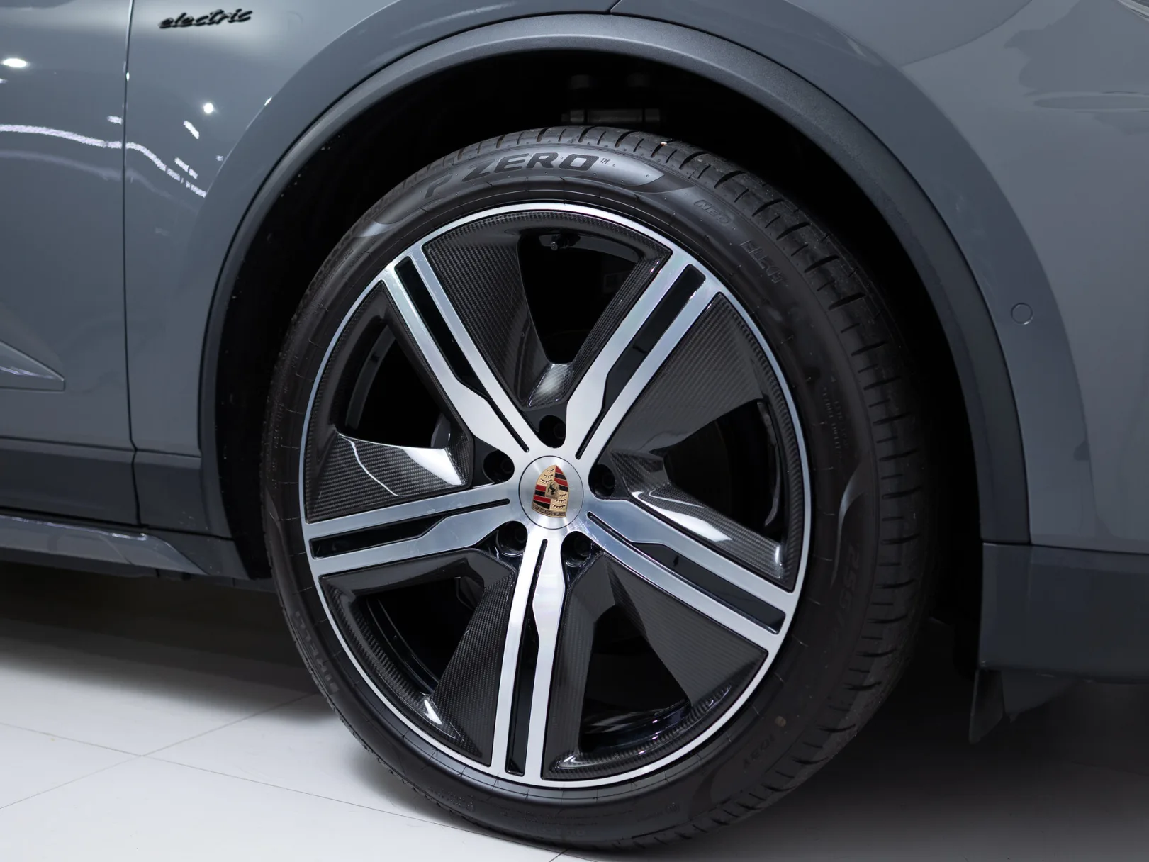 Porsche Macan 4 Electric II, 2025 — экстерьер, фото 36