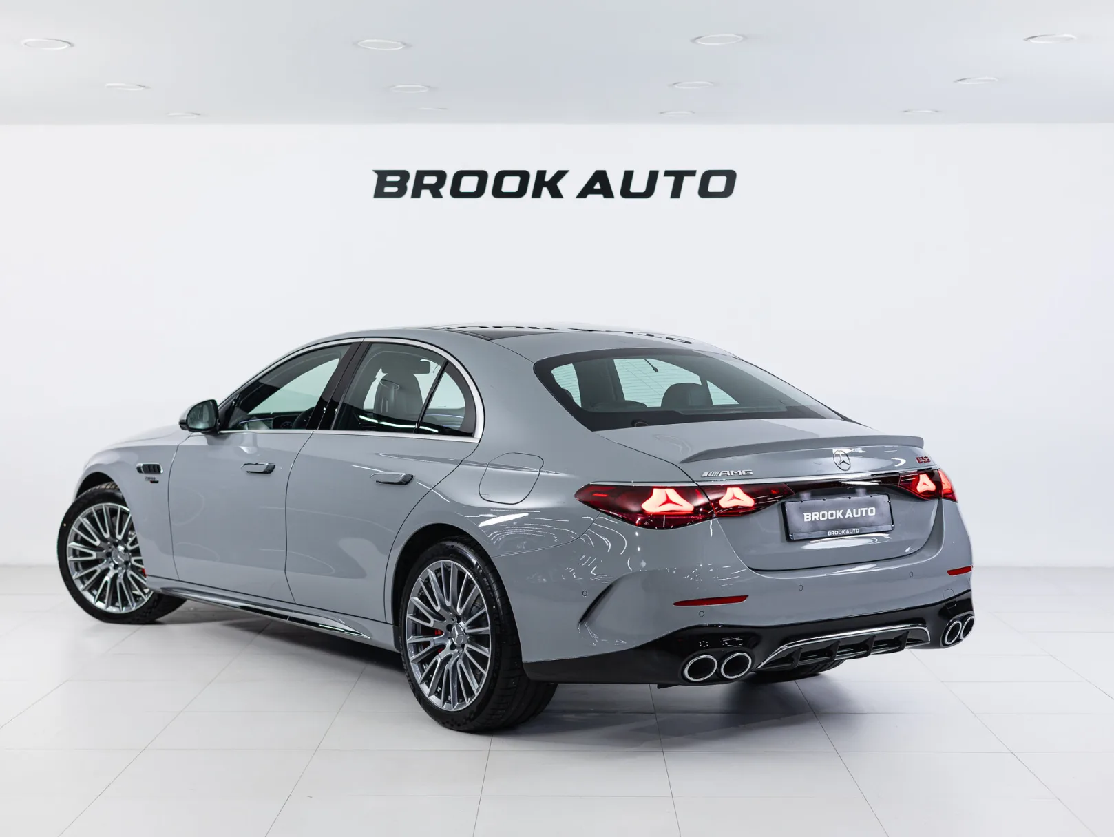 Mercedes-Benz E-Класс AMG E 53 4MATIC+ VI (W214), 2025 — экстерьер, фото 6