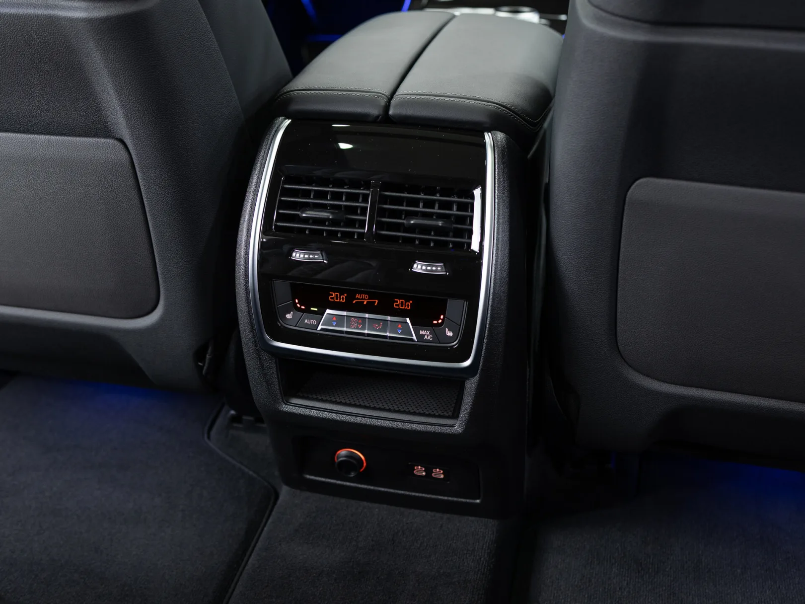 BMW X7 xDrive40d M Sport Pro I (G07) Рестайлинг, 2025 — экстерьер, фото 26