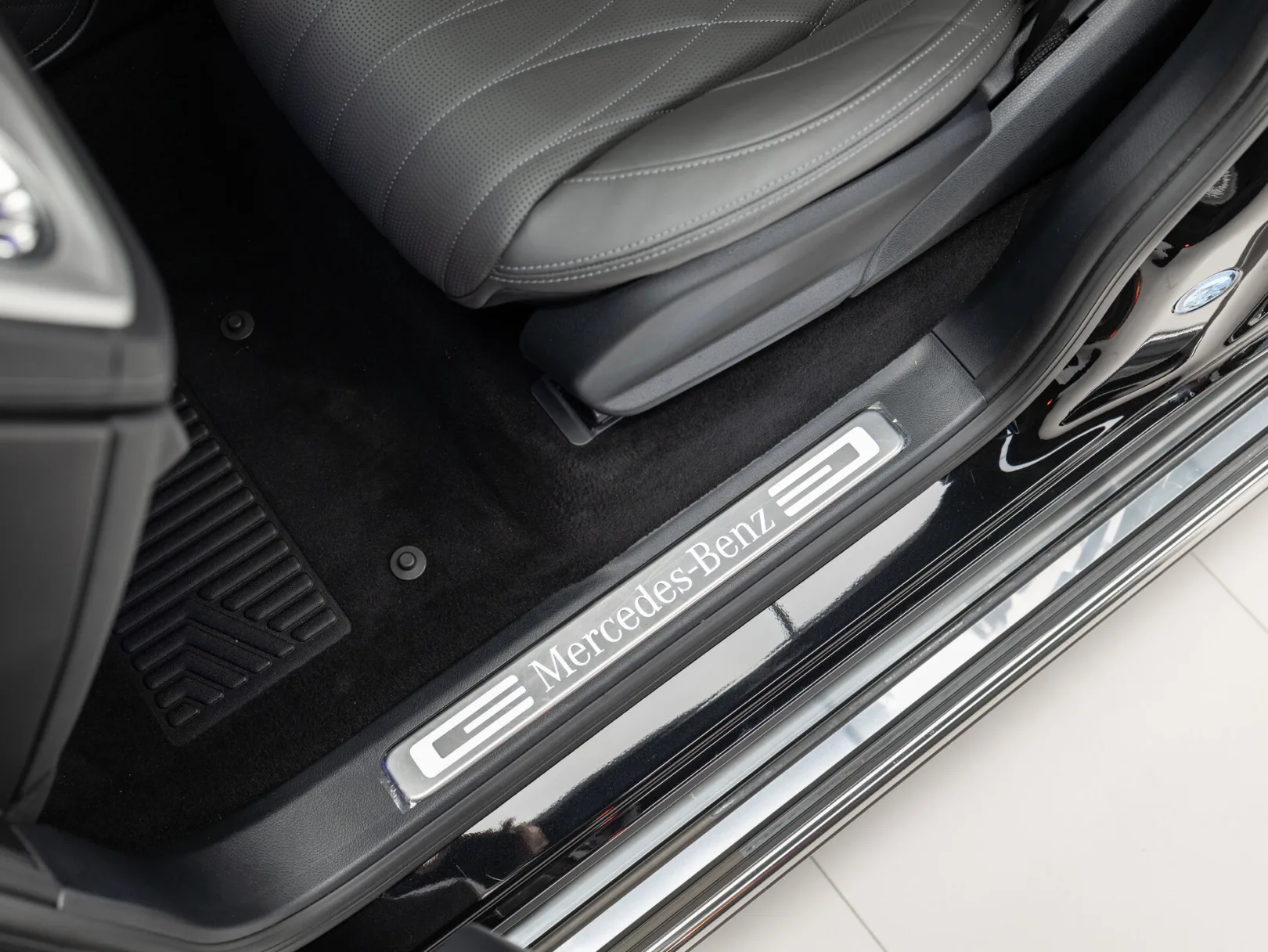 Mercedes-Benz G-Класс G 450 d AMG Line III (W465) Рестайлинг, 2026 — экстерьер, фото 11