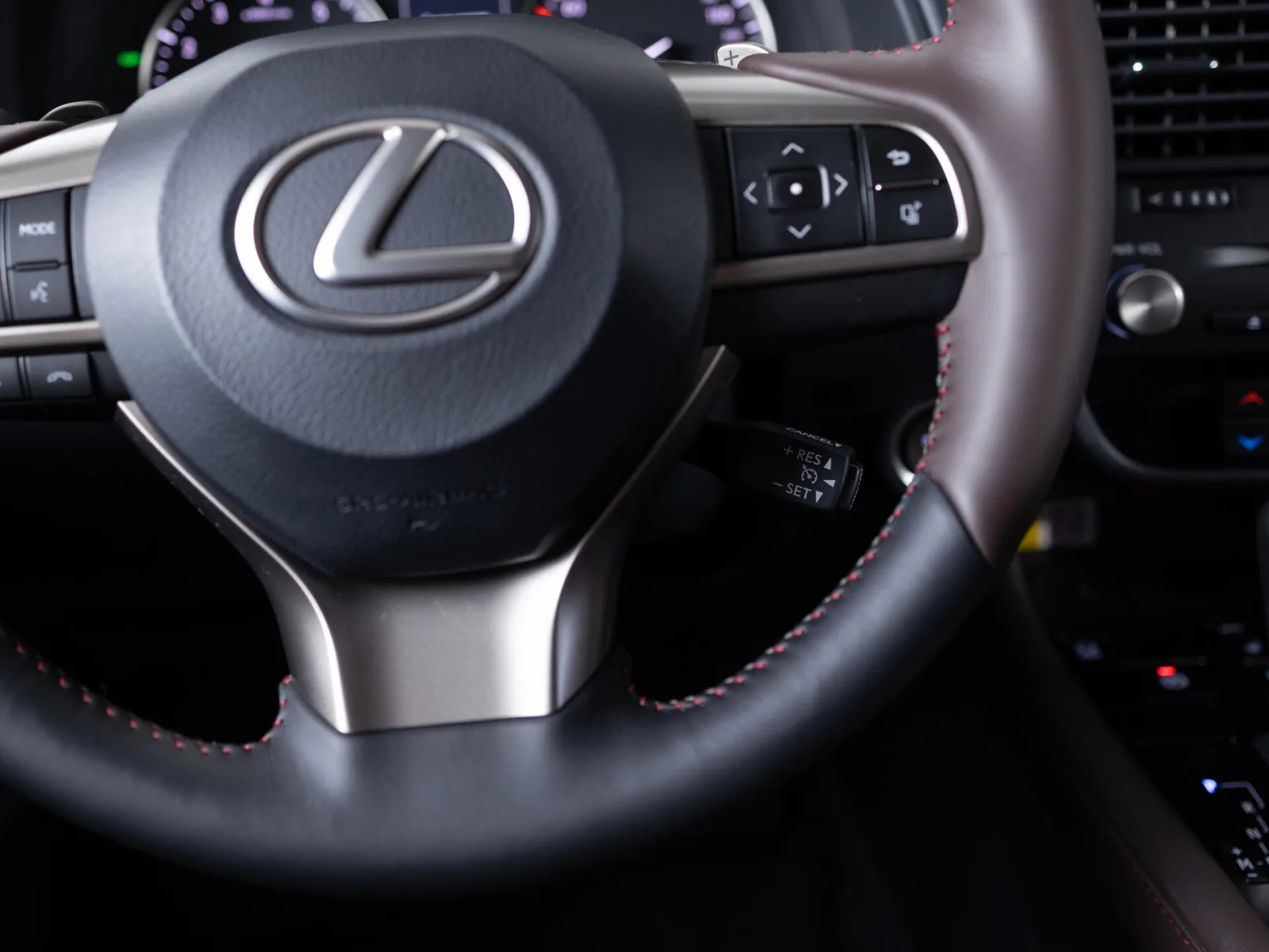 Lexus RX IV Рестайлинг, 2022 — экстерьер, фото 15