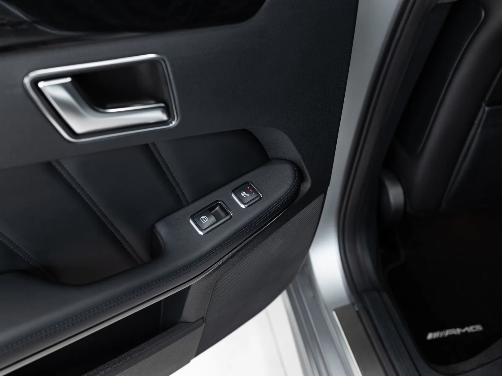 Mercedes-Benz E-Класс AMG E 63 AMG IV (W212, S212), 2011 — экстерьер, фото 30