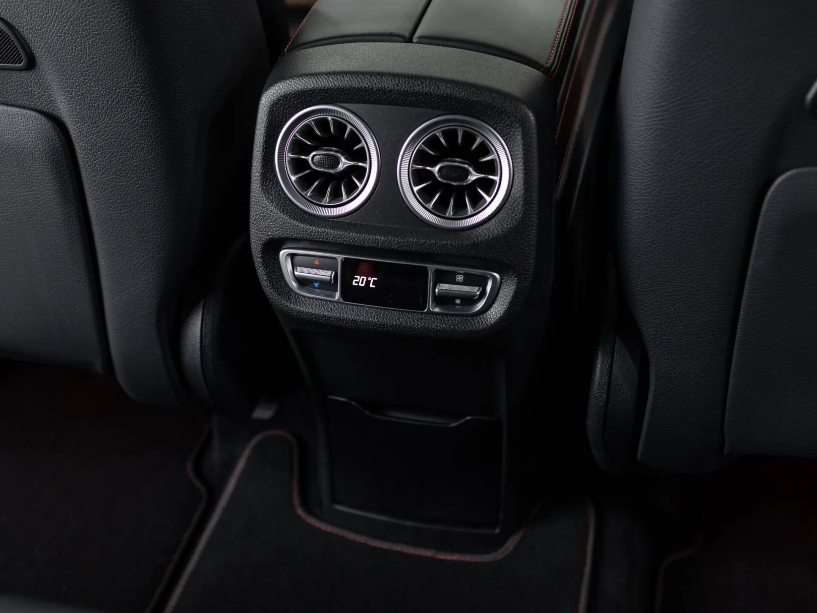 Mercedes-Benz G-Класс AMG G 63 II (W463), 2019 — экстерьер, фото 28