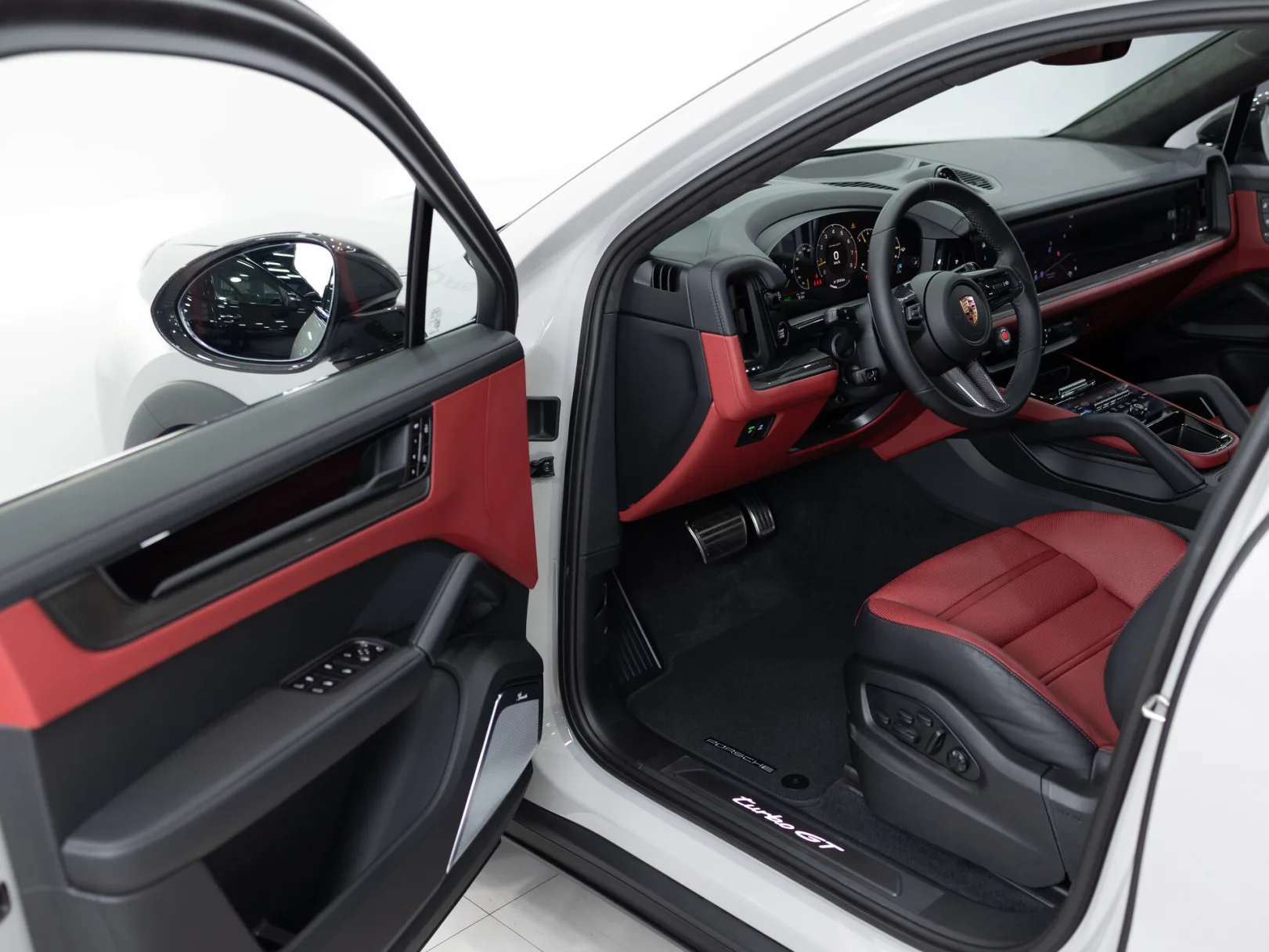 Porsche Cayenne Turbo GT III Рестайлинг, 2025 — экстерьер, фото 7
