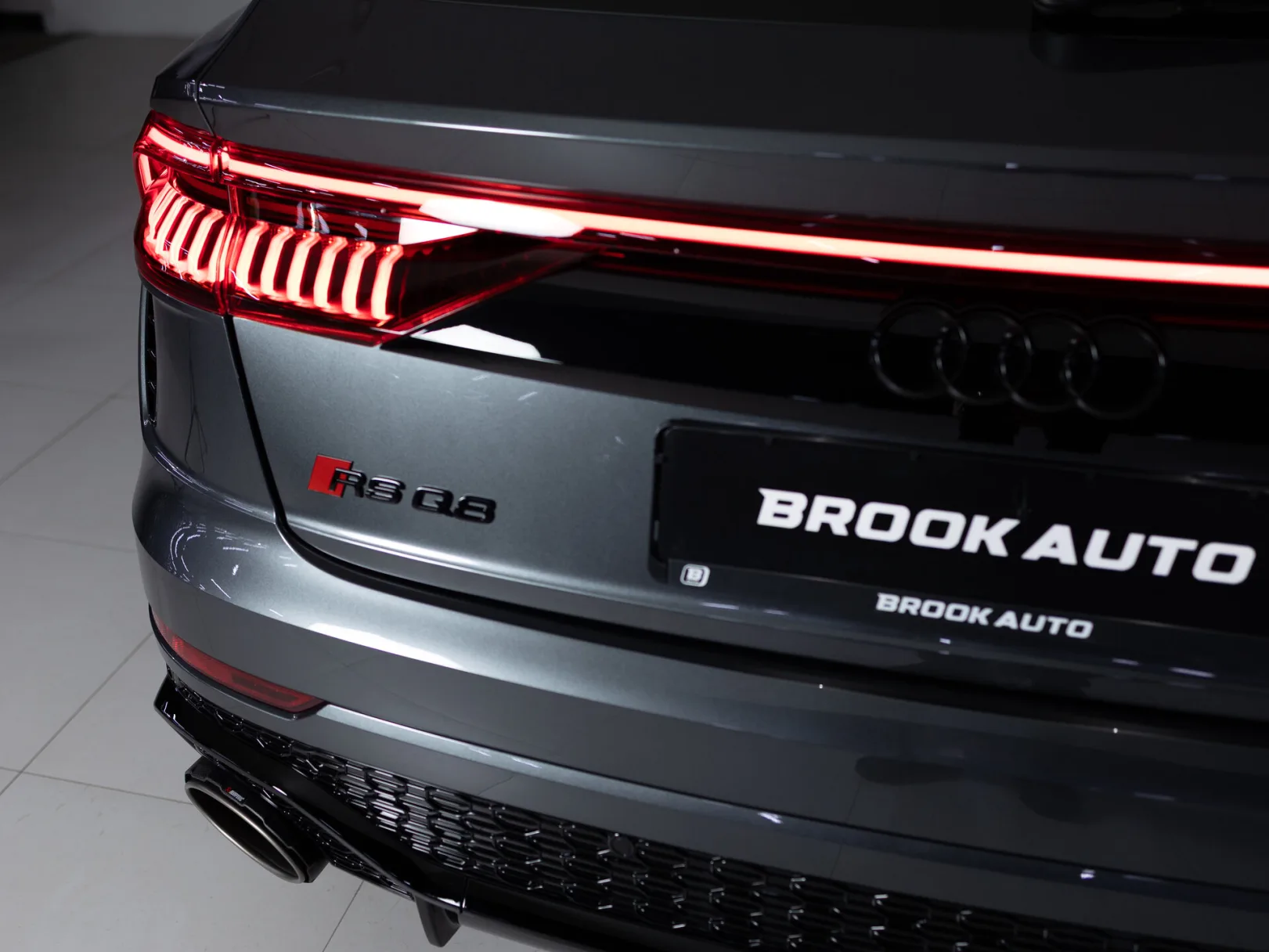 Audi RS Q8 TFSI I, 2022 — экстерьер, фото 28
