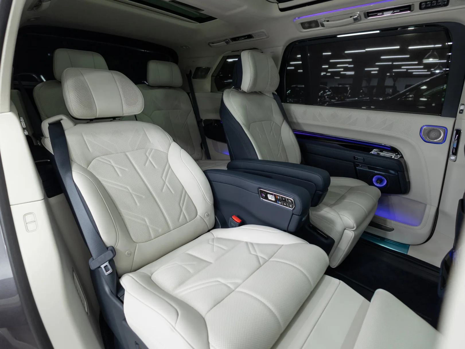 Zeekr 9X Ultra (6 seats) I, 2025 — экстерьер, фото 32