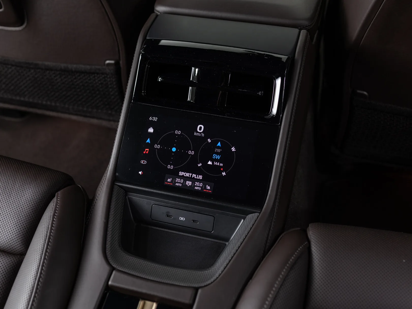 Porsche Panamera Turbo S E-Hybrid III, 2024 — экстерьер, фото 32