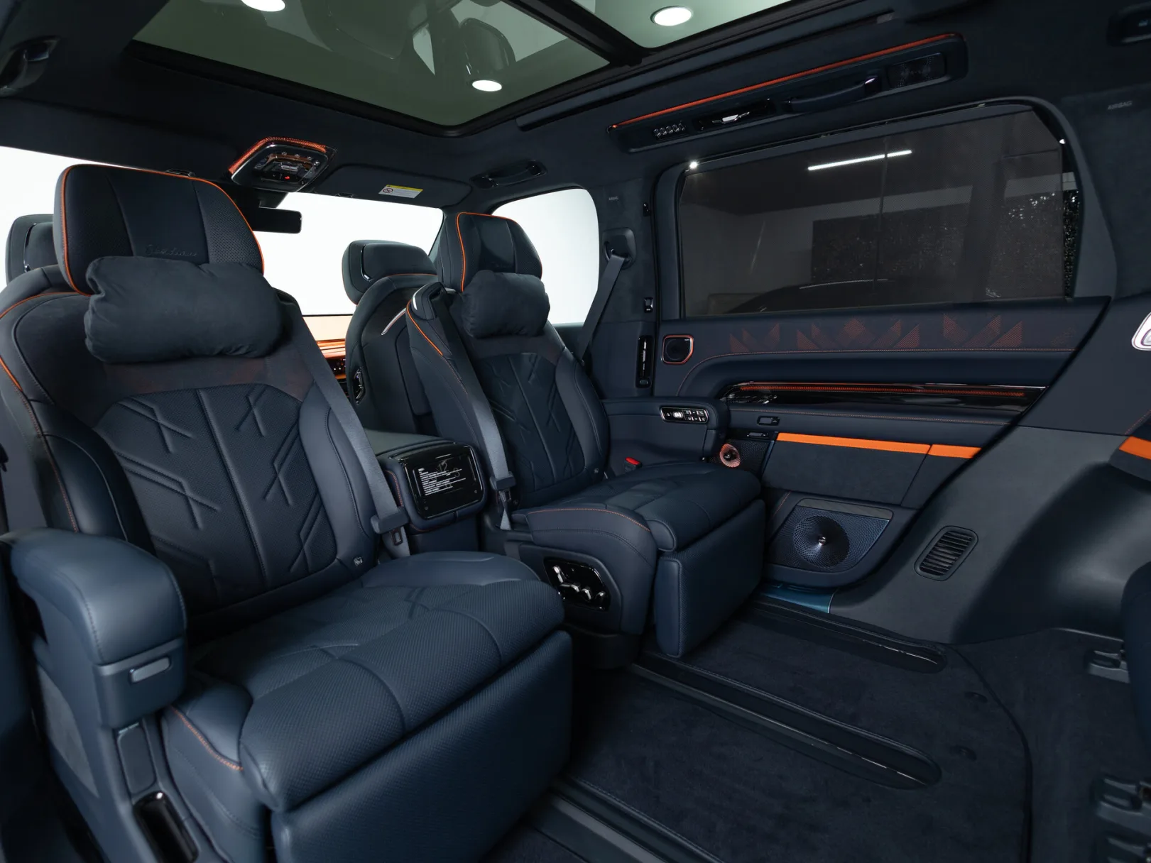 Zeekr 9X Hyper (6 seats) I, 2025 — экстерьер, фото 32