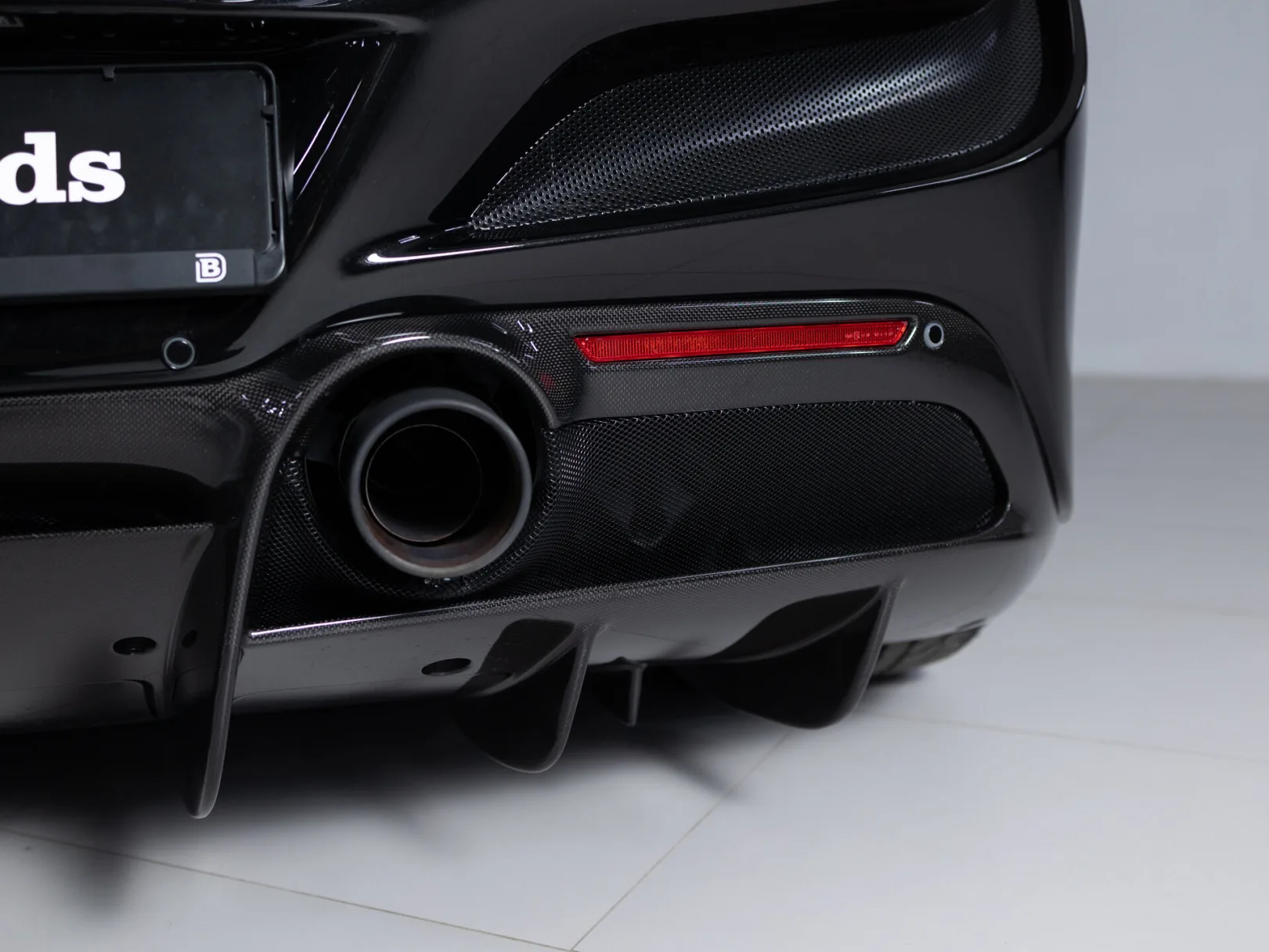 Ferrari F8 Individual I, 2021 — экстерьер, фото 36
