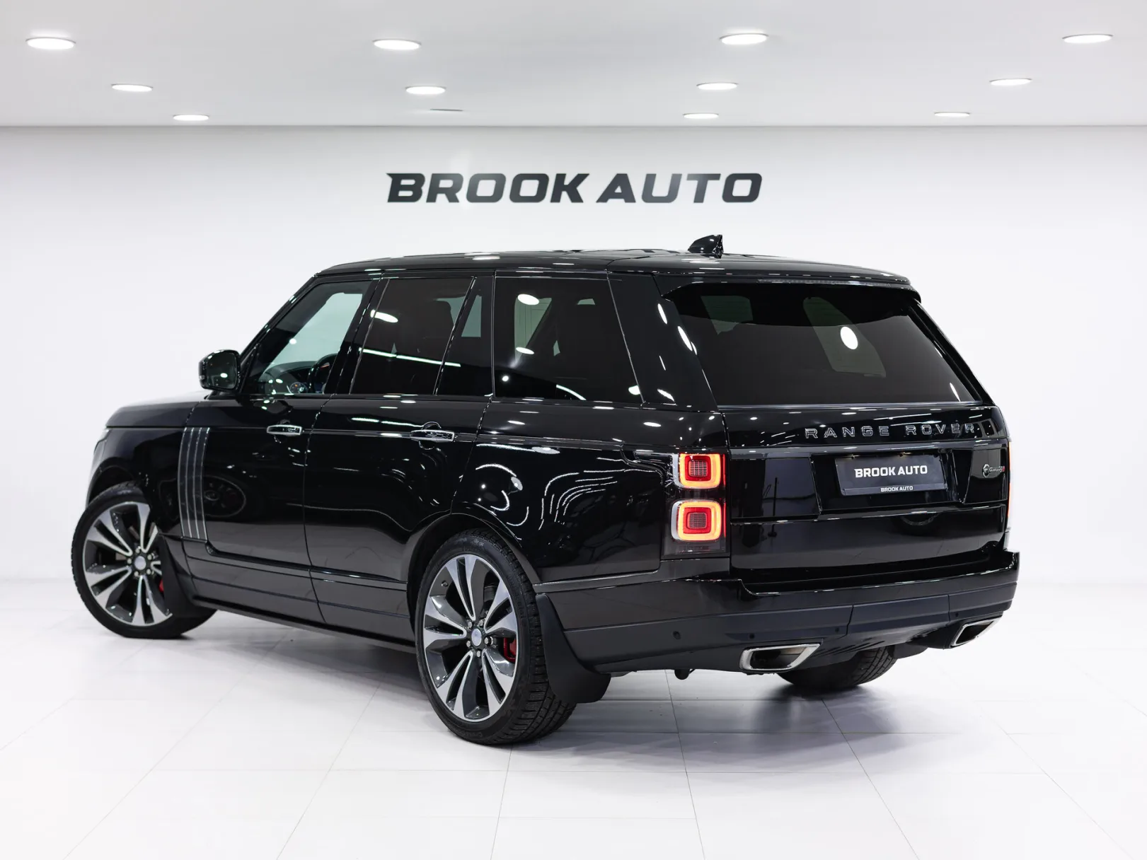 Land Rover Range Rover SVAutobiography Dynamic IV Рестайлинг, 2020 — экстерьер, фото 6