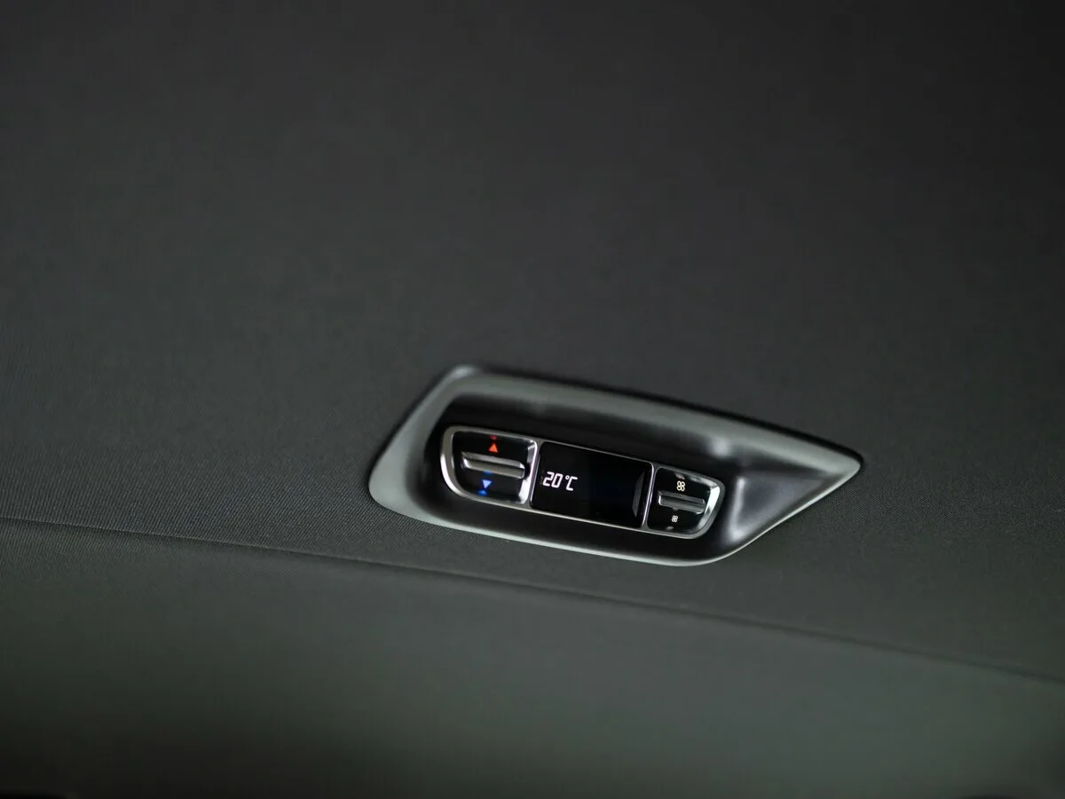 Mercedes-Benz V-Класс Exclusive III (W447) Рестайлинг 2, 2026 — экстерьер, фото 31