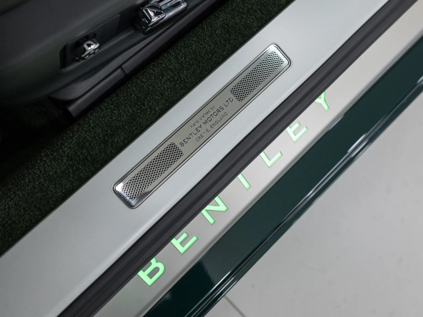 Bentley Continental GT III, 2021 — экстерьер, фото 15