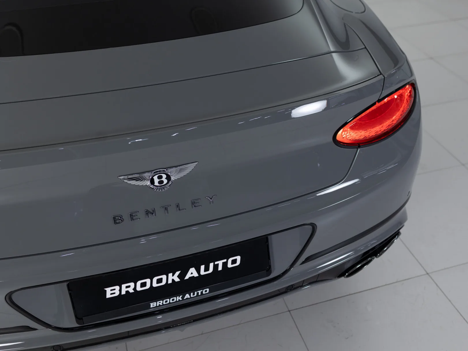 Bentley Continental GT Mulliner III, 2023 — экстерьер, фото 34