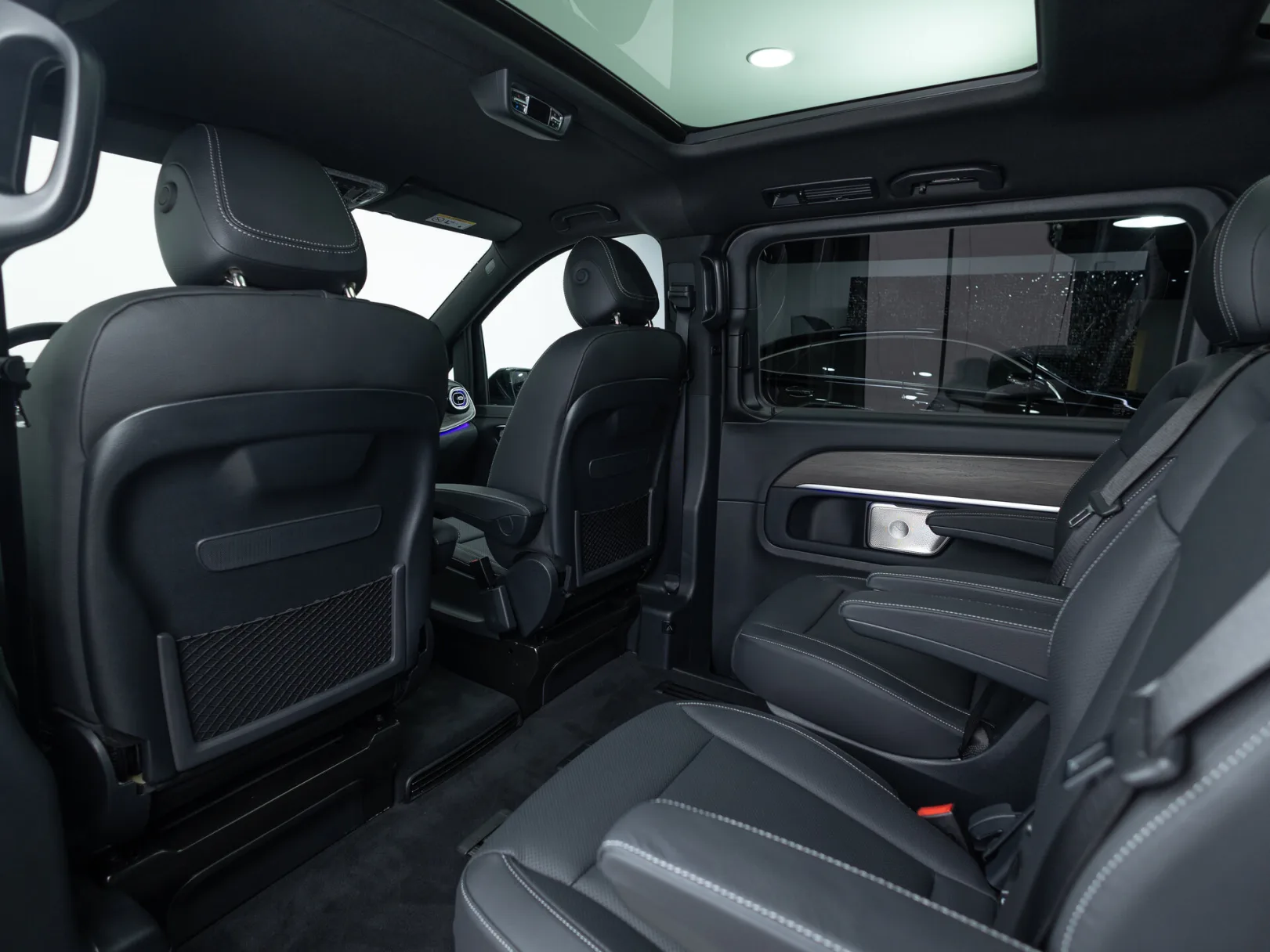 Mercedes-Benz V-Класс Avantgarde III (W447) Рестайлинг 2, 2024 — экстерьер, фото 27