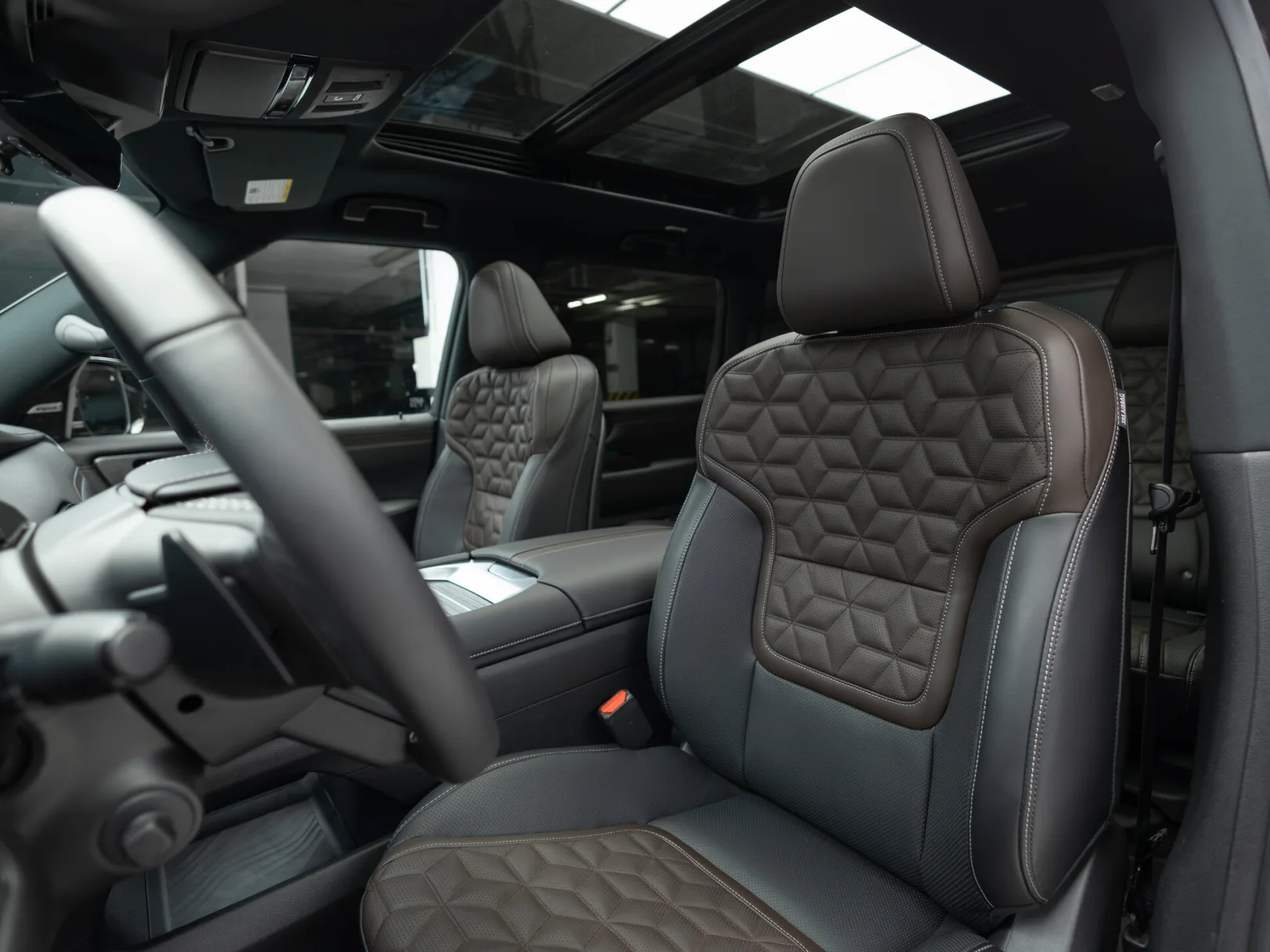 Nissan Armada Platinum Reserve III, 2025 — экстерьер, фото 11