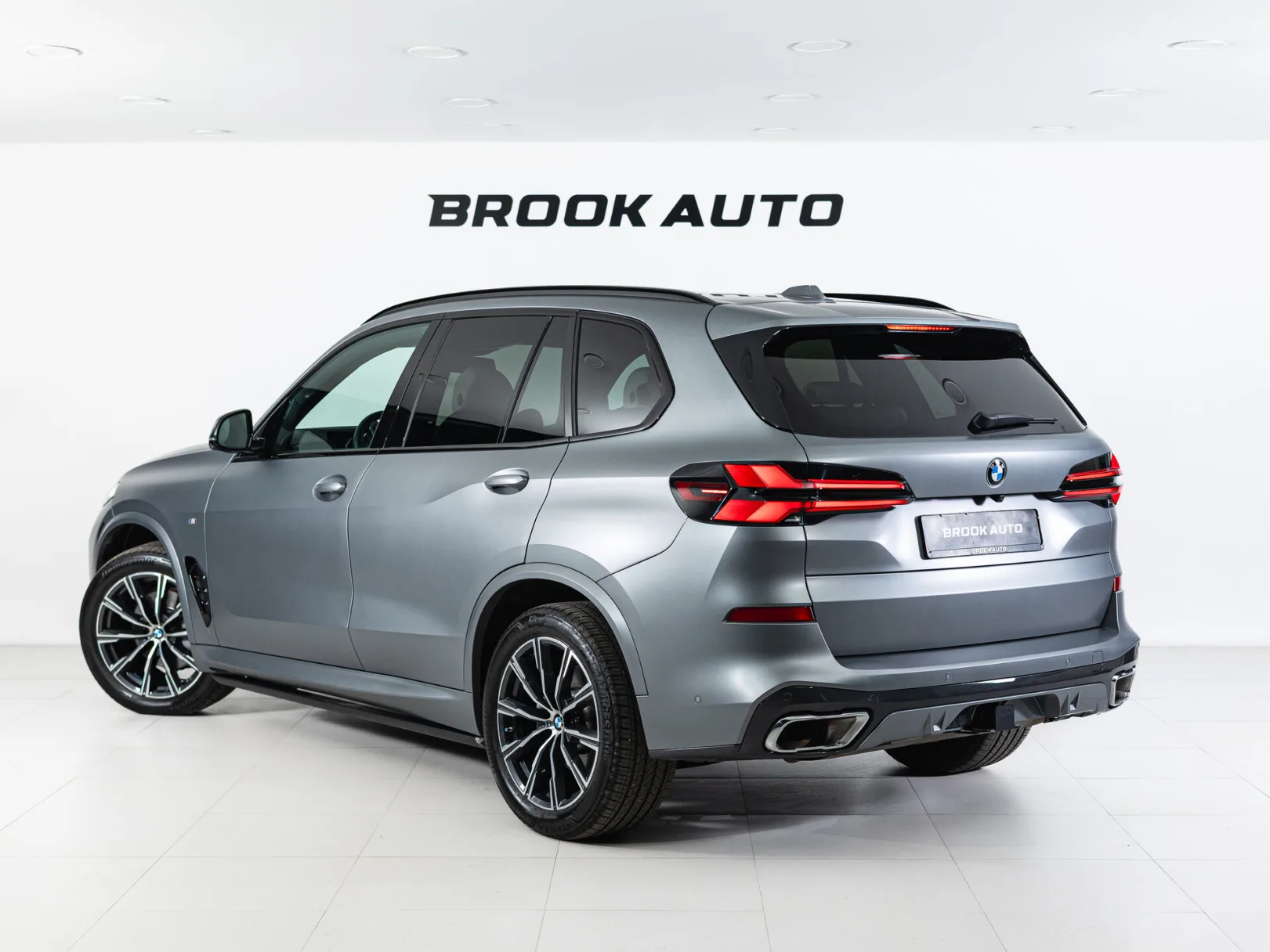 BMW X5 xDrive40i IV (G05/G18) Рестайлинг, 2023 — экстерьер, фото 4