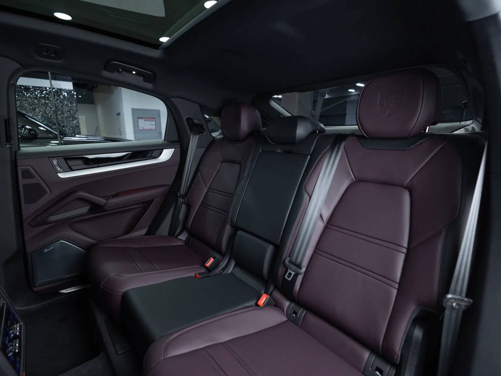Porsche Cayenne Coupé III Рестайлинг, 2025 — экстерьер, фото 30