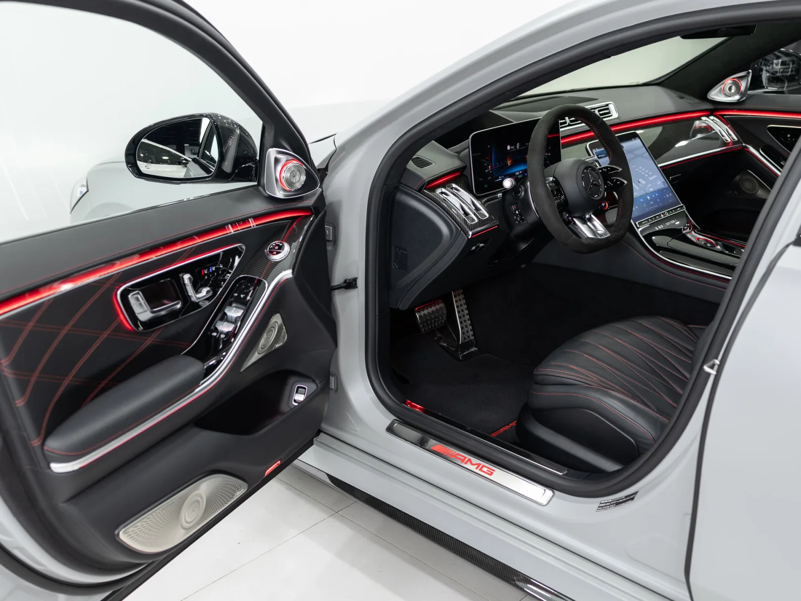 Mercedes-Benz S-Класс AMG S 63 IV (W223), 2024 — экстерьер, фото 7