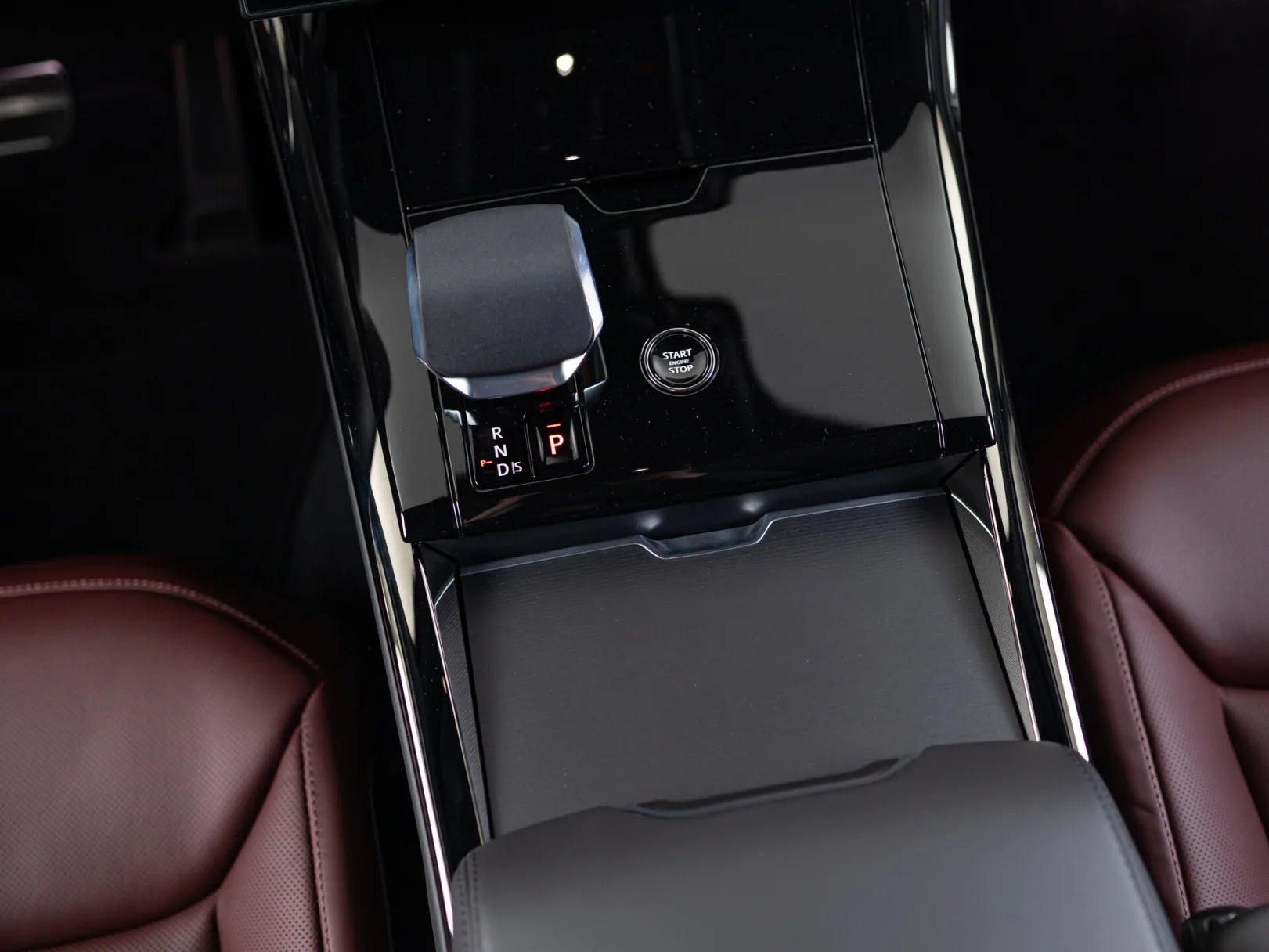 Land Rover Range Rover Sport Dynamic HSE III, 2026 — экстерьер, фото 17