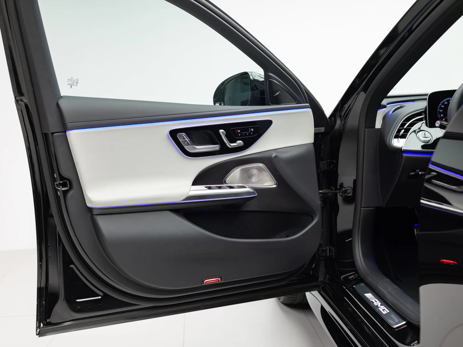 Mercedes-Benz E-Класс AMG E 53 4MATIC+ VI (W214), 2026 — экстерьер, фото 8