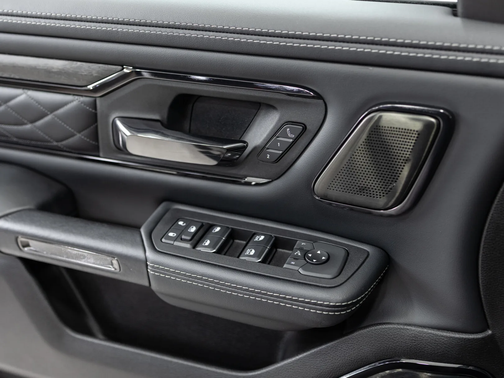 Ram 1500 Limited V Рестайлинг, 2024 — экстерьер, фото 9