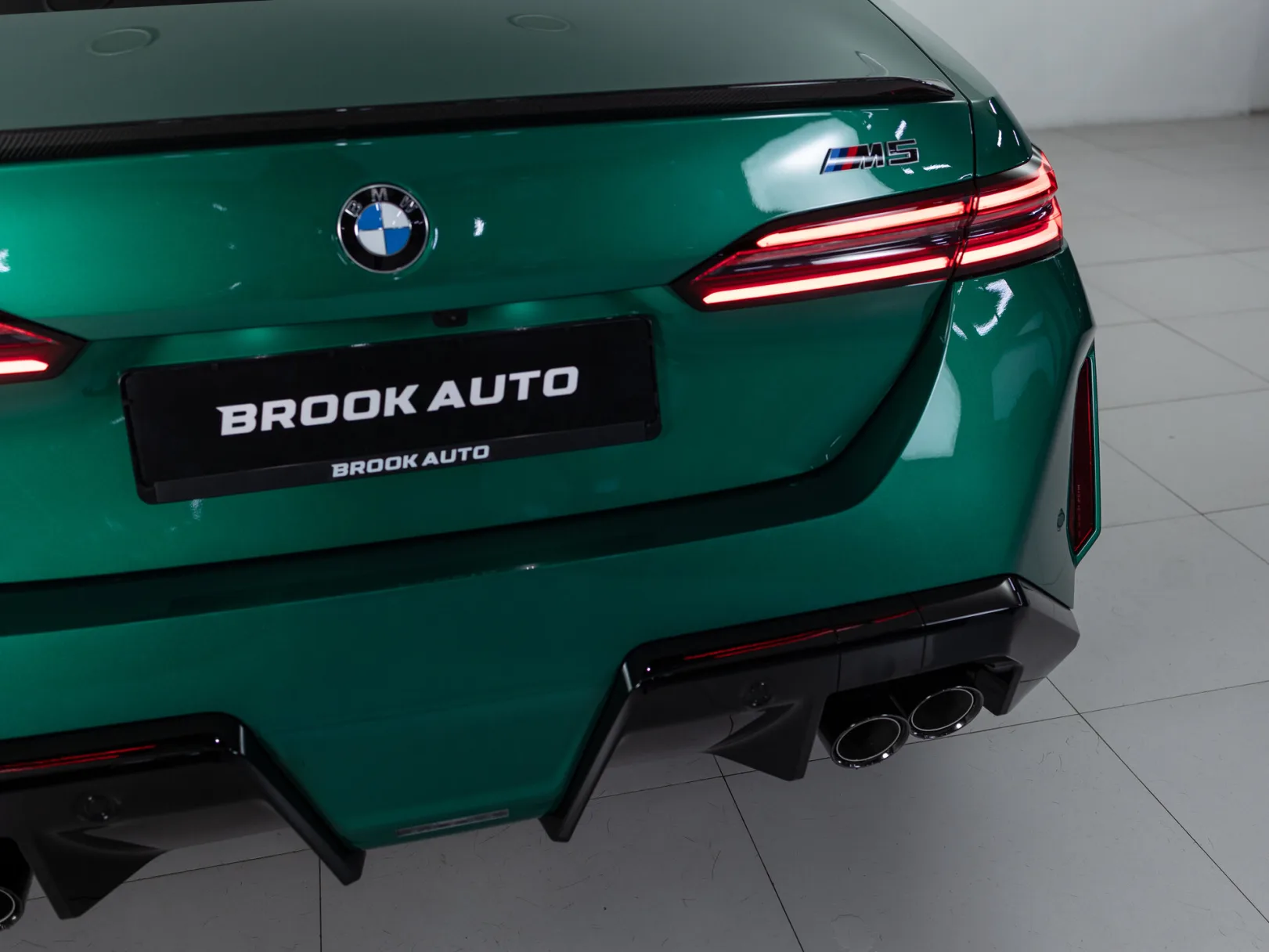 BMW M5 VII (G90), 2025 — экстерьер, фото 32