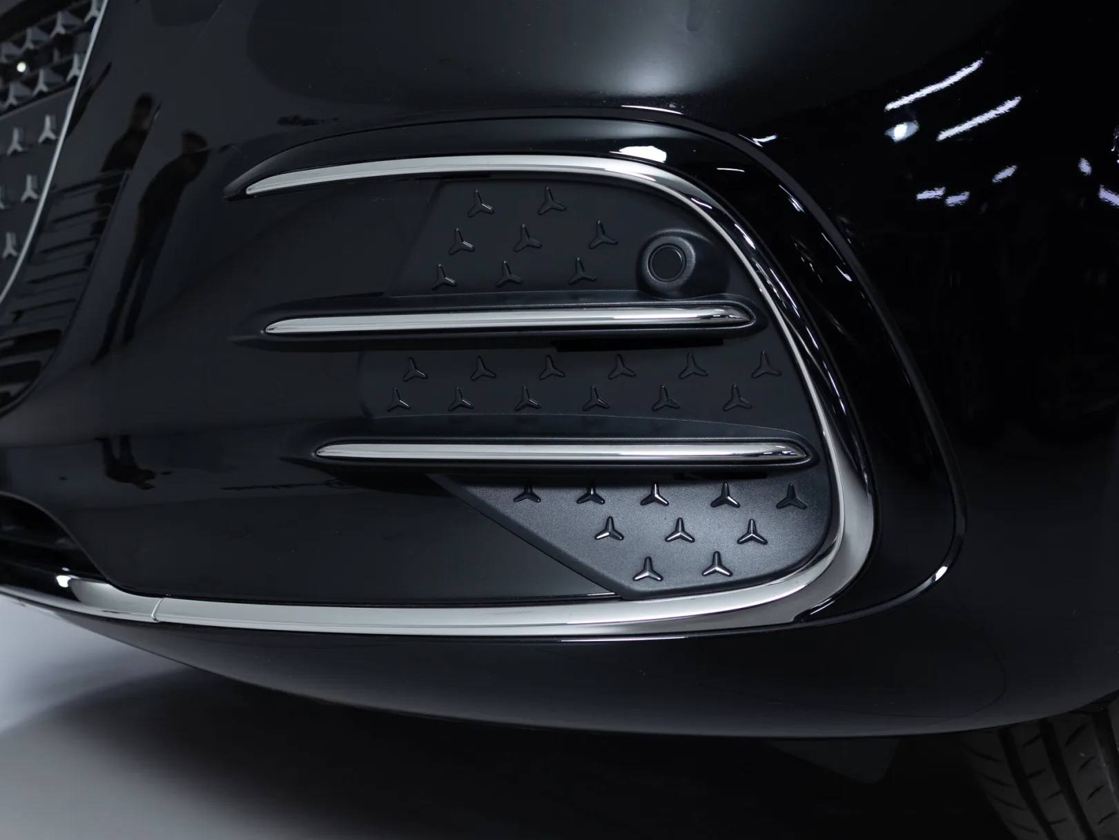 Mercedes-Benz V-Класс Exclusive III (W447) Рестайлинг 2, 2024 — экстерьер, фото 42