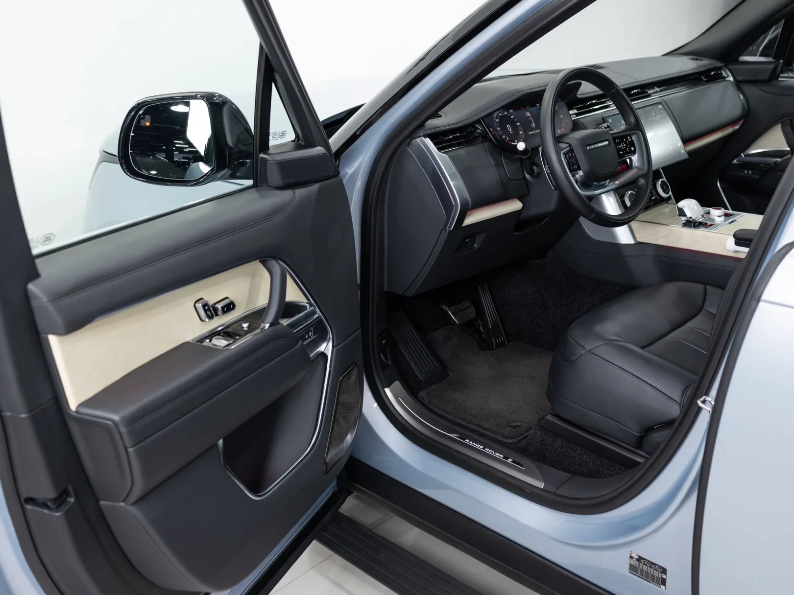 Land Rover Range Rover SV V, 2023 — экстерьер, фото 7
