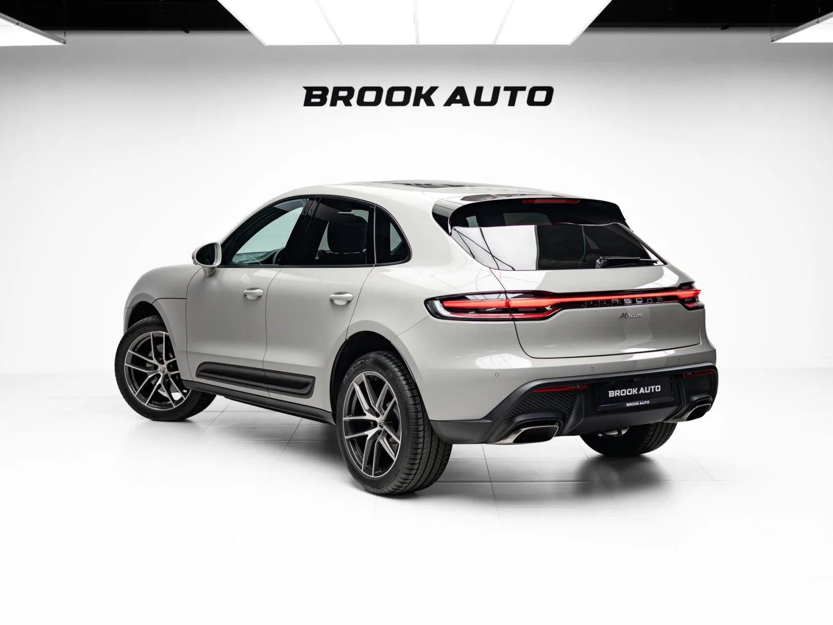Porsche Macan Базовая I Рестайлинг 2, 2025 — экстерьер, фото 6