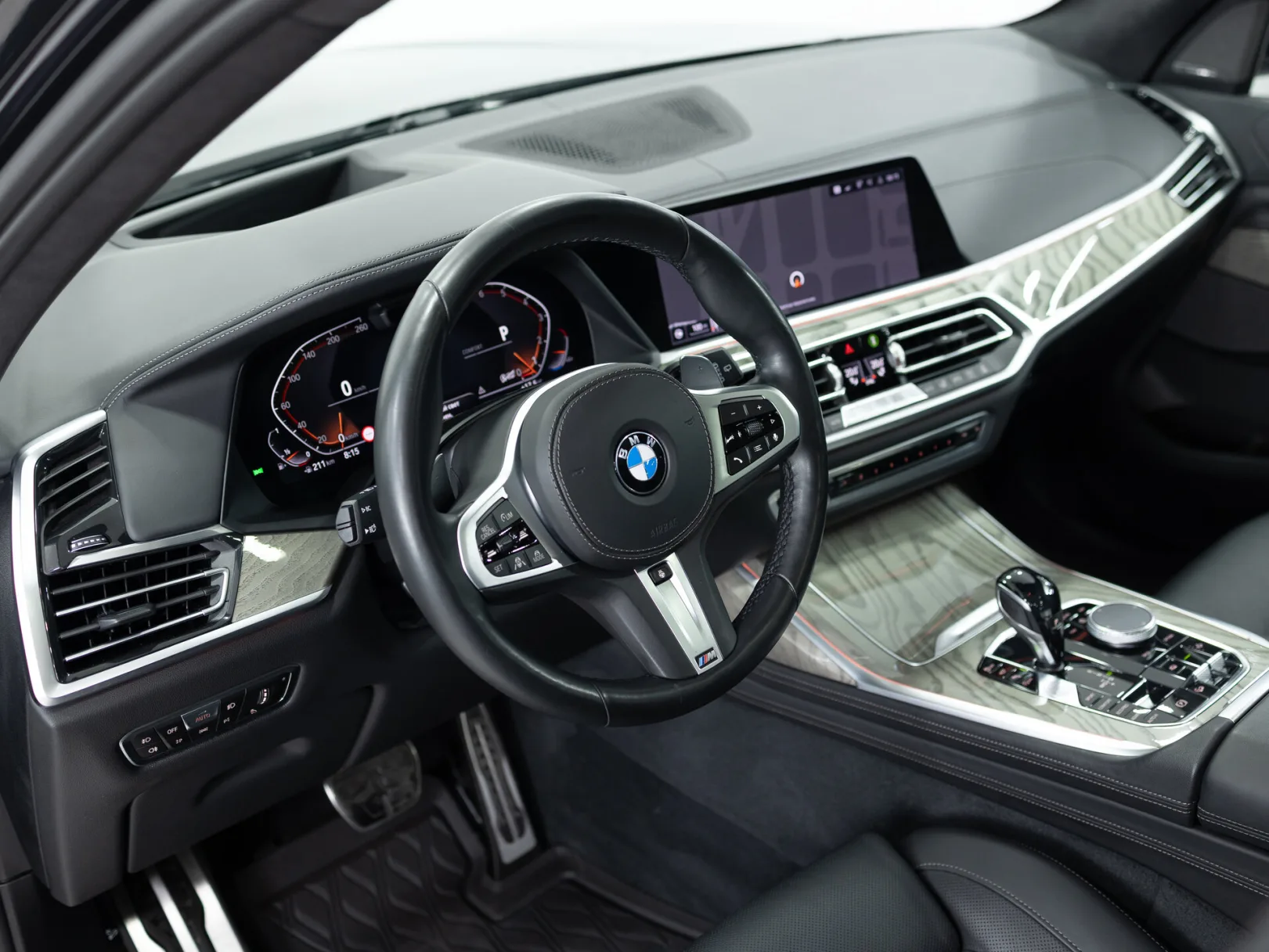 BMW X7 xDrive40i M Sport Pro I (G07), 2019 — экстерьер, фото 9