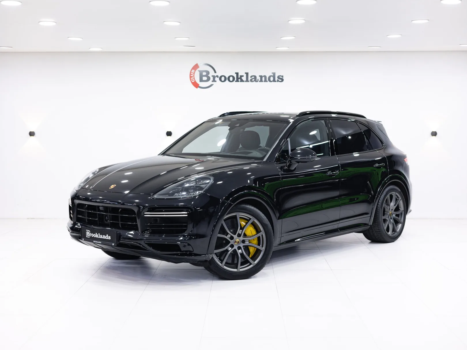 Porsche Cayenne Turbo III, 2019 — экстерьер, фото 1