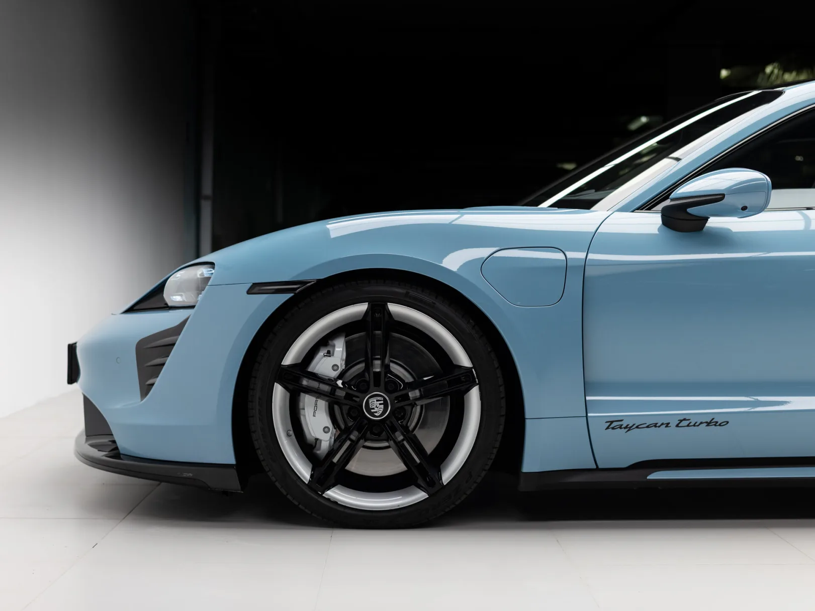 Porsche Taycan Turbo I, 2021 — экстерьер, фото 40
