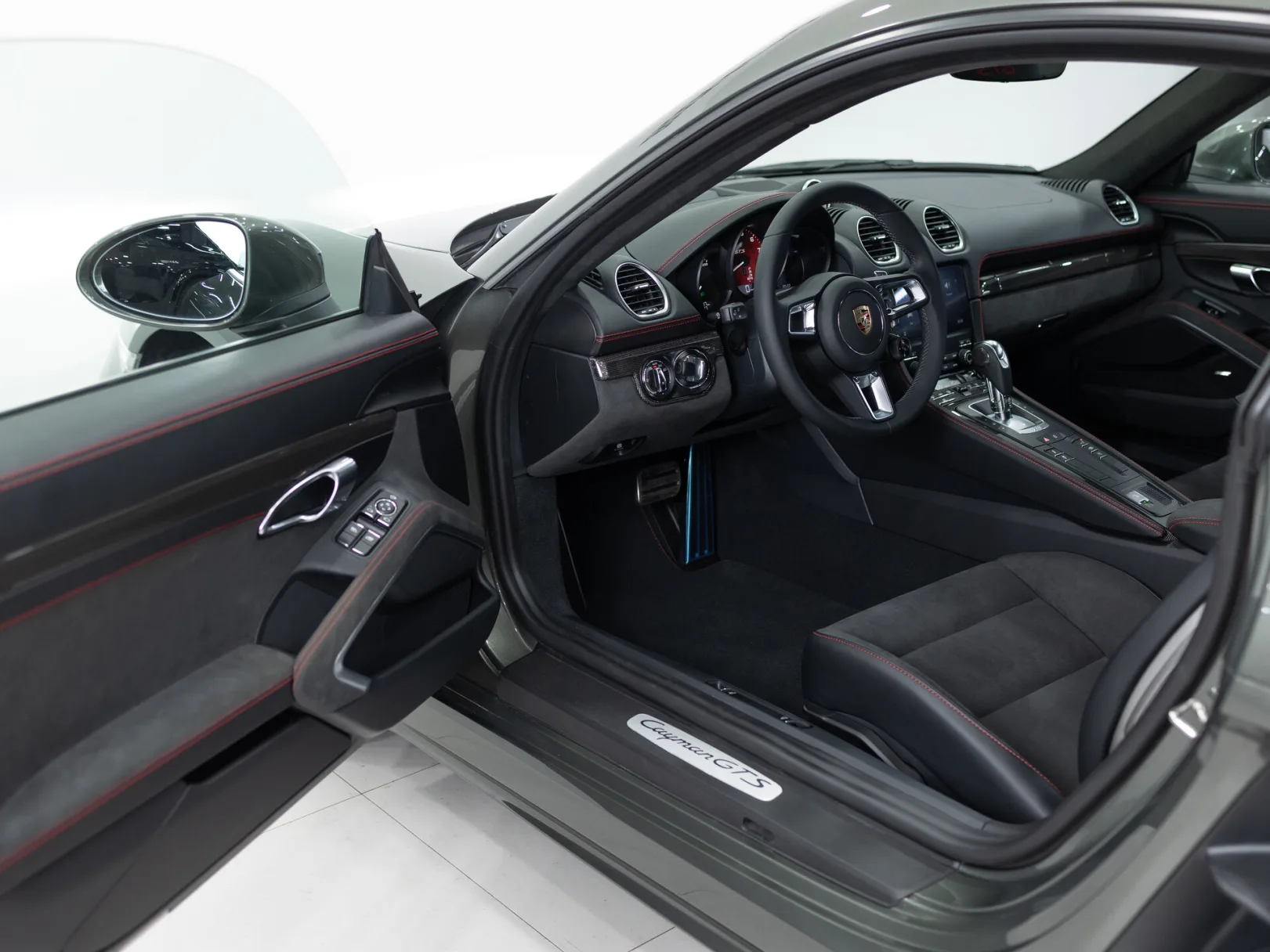 Porsche Cayman 718 Cayman GTS 4.0 III 718 (982), 2025 — экстерьер, фото 7