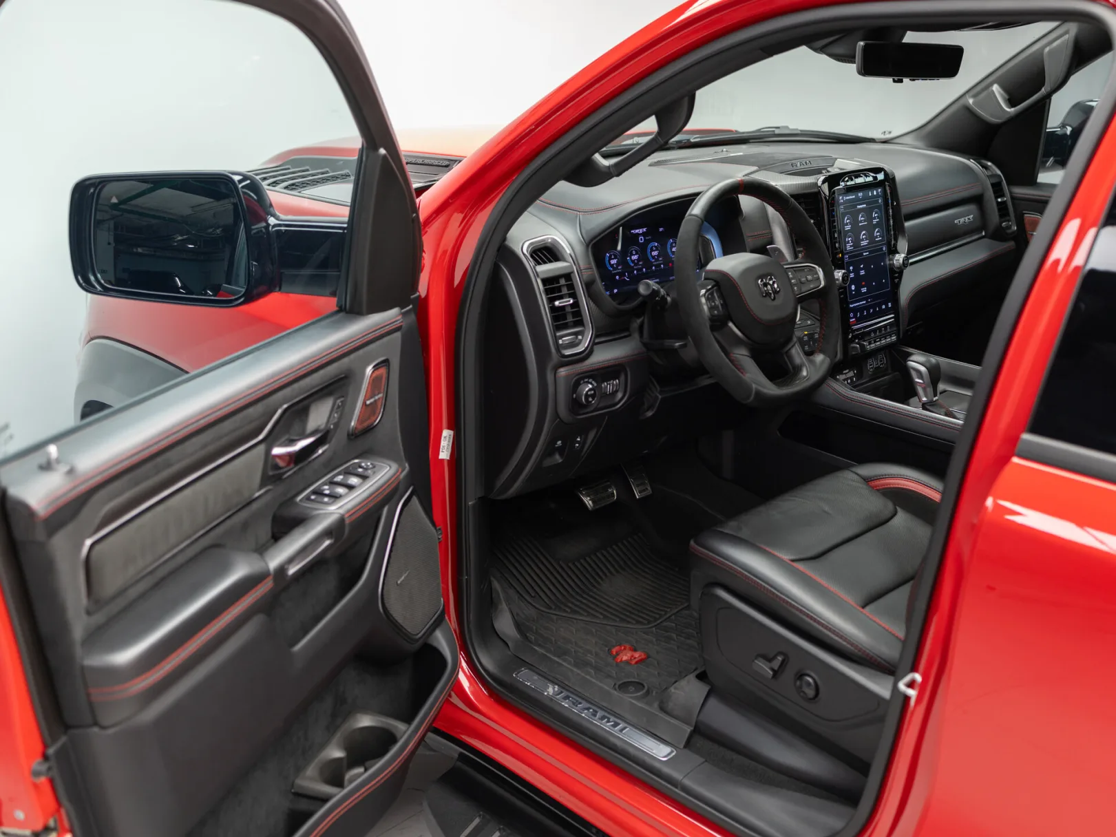 Ram 1500 TRX V, 2023 — экстерьер, фото 7