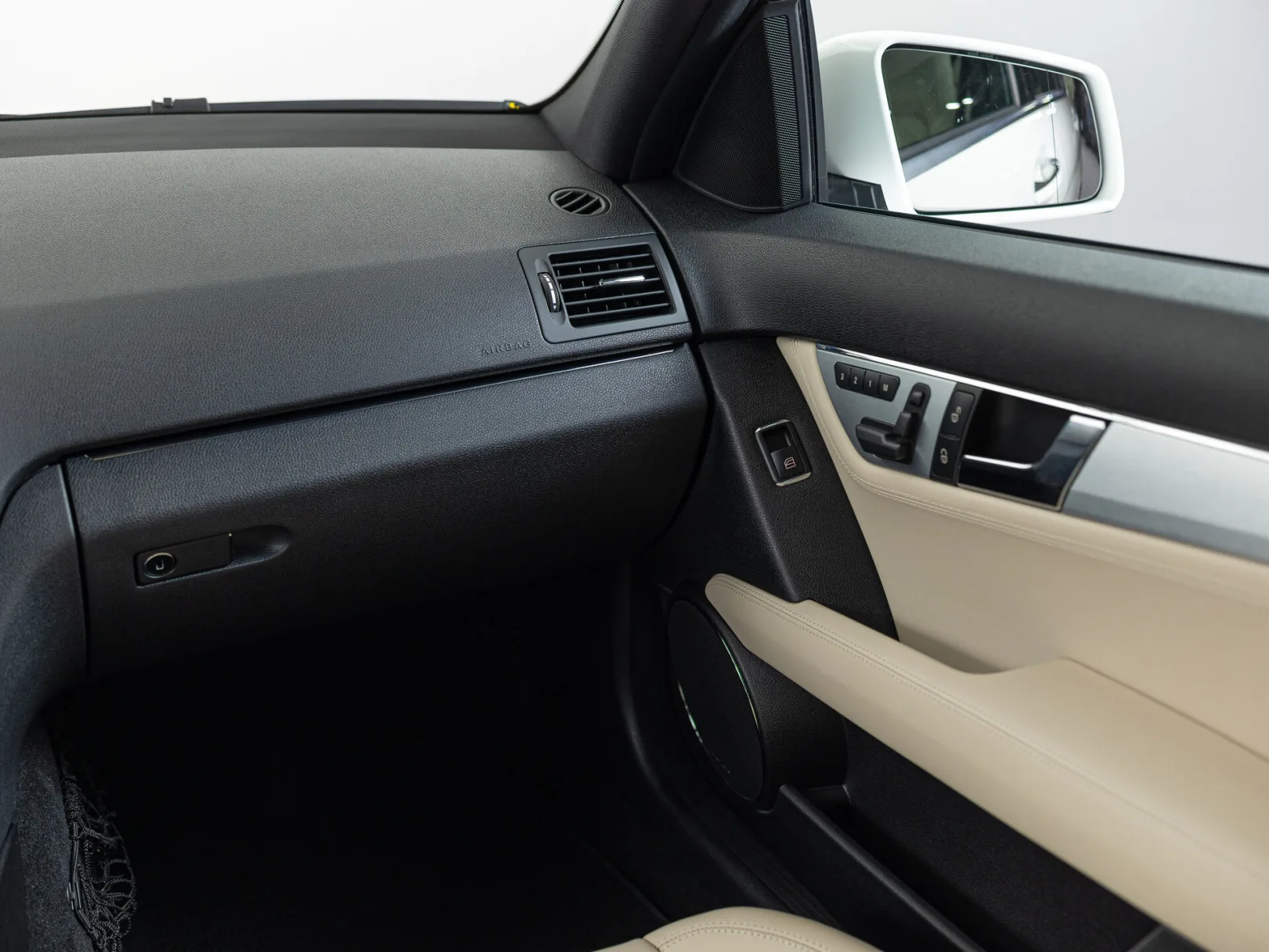 Mercedes-Benz C-Класс AMG III (W204), 2010 — экстерьер, фото 25